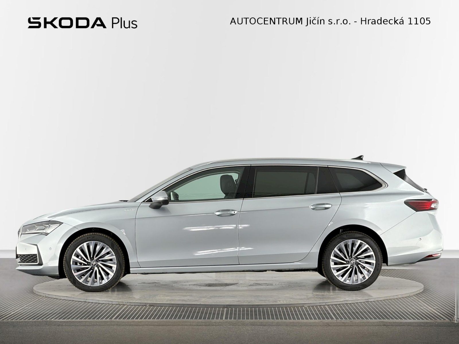 Škoda Superb, DSG 2.0TDI 142kW 4x4 L&K - fotka 3