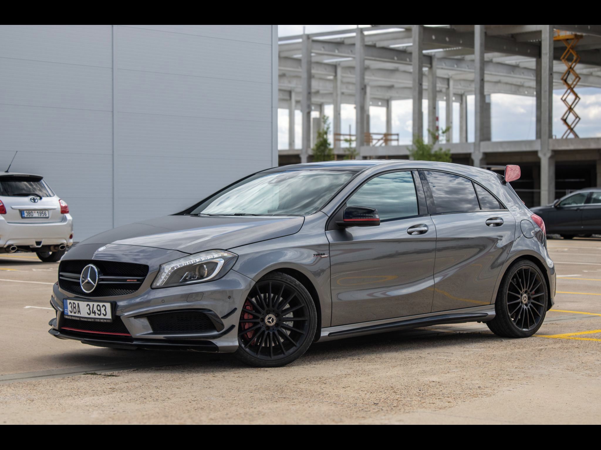Mercedes-Benz Třídy A, Mercedes-Benz A 45 AMG
