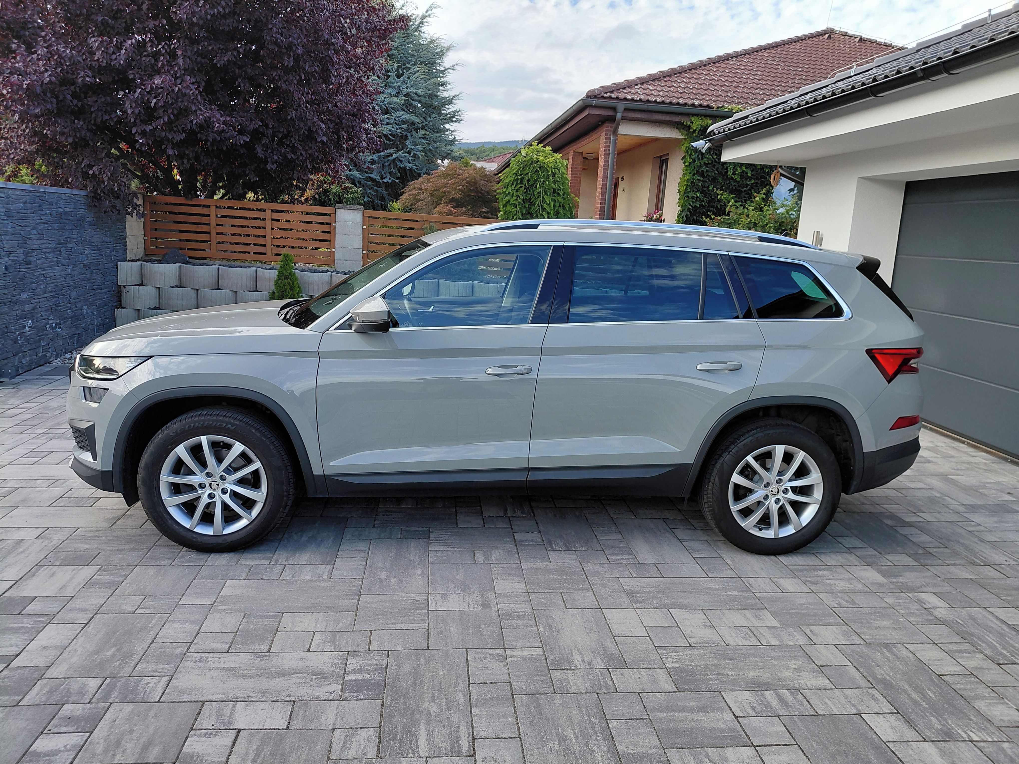 Škoda Kodiaq, 2.0 tdi STYLE 4x4 110kw Matrix - fotka 5