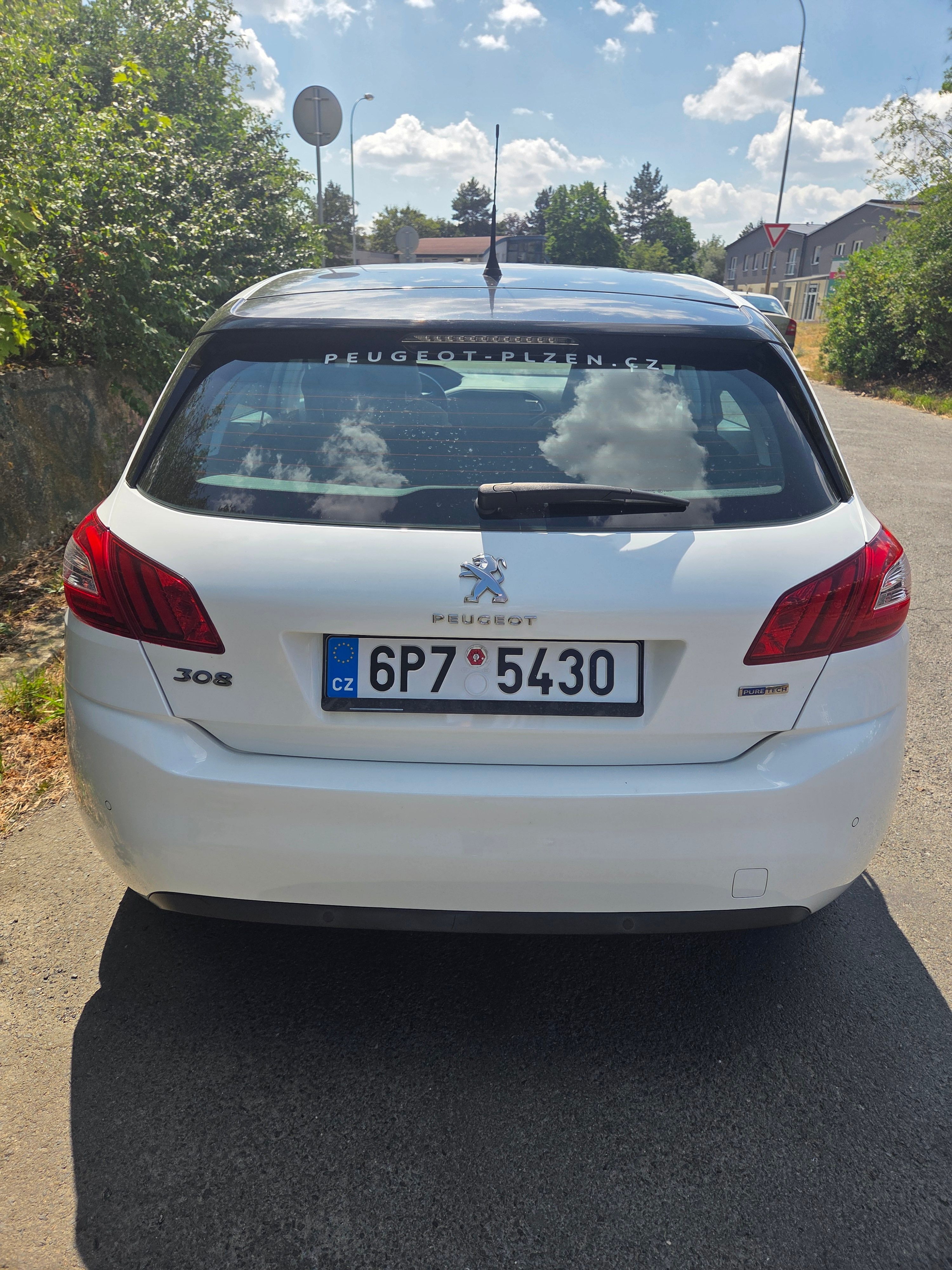 Peugeot 308, 1.2 Automat Active + tažné - fotka 5