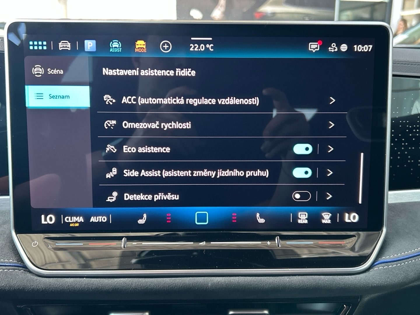 Volkswagen Passat, 2.0 TDI 7DSG R-Line - fotka 6
