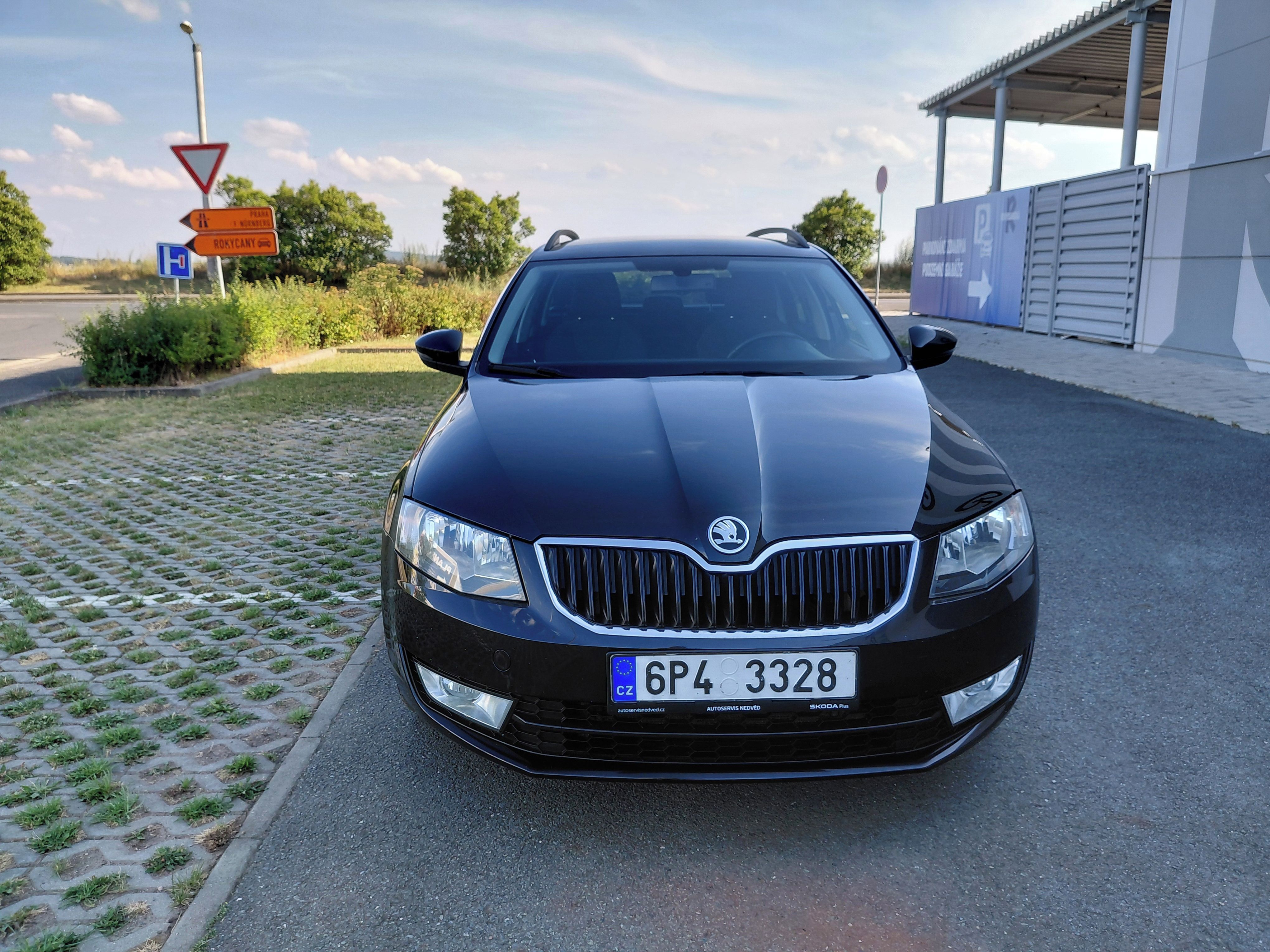 Škoda Octavia, 2.0TDI 110KW 1.MAJ,PĚKNÁ,DPH!! - fotka 2