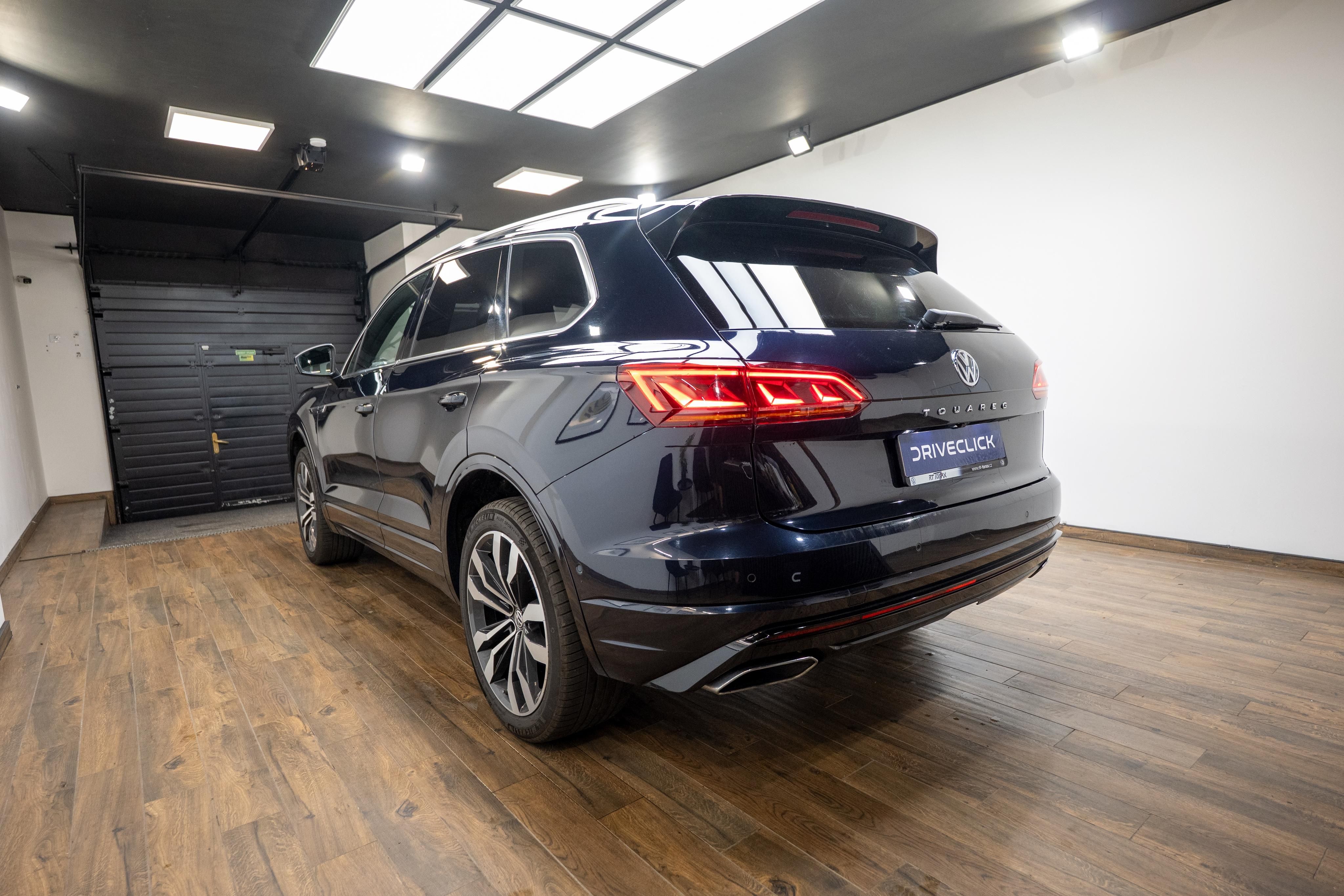 Volkswagen Touareg, R-Line 3.0 TDI 210 kW - fotka 6