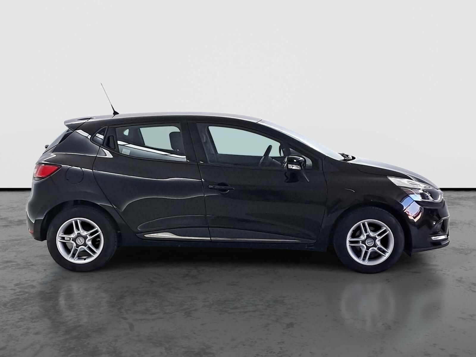 Renault Clio, 0.9 TCe, Klima, Tempomat - fotka 6