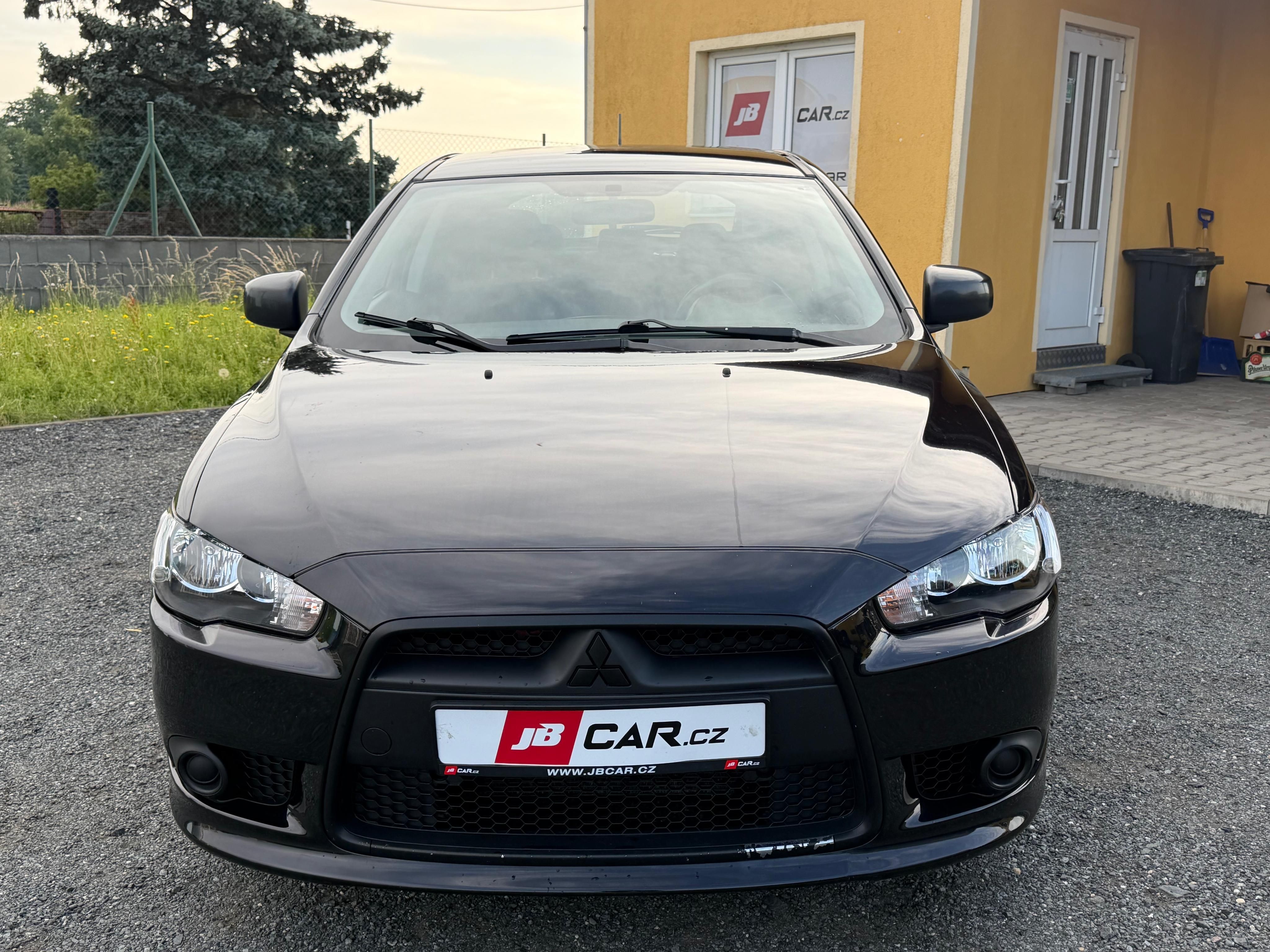 Mitsubishi Lancer, 1.6I MIVEC 86KW 1.MAJITEL - fotka 6