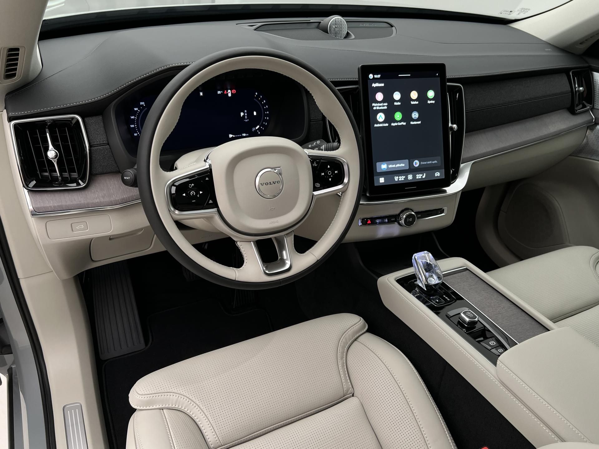 Volvo XC90, B5 AWD BRIGHT PLUS - fotka 4