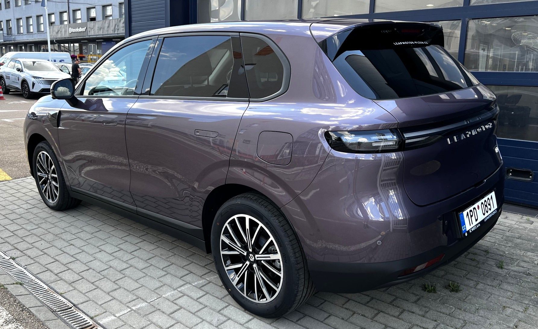 Leapmotor B10, Design Hybrid EV - fotka 3