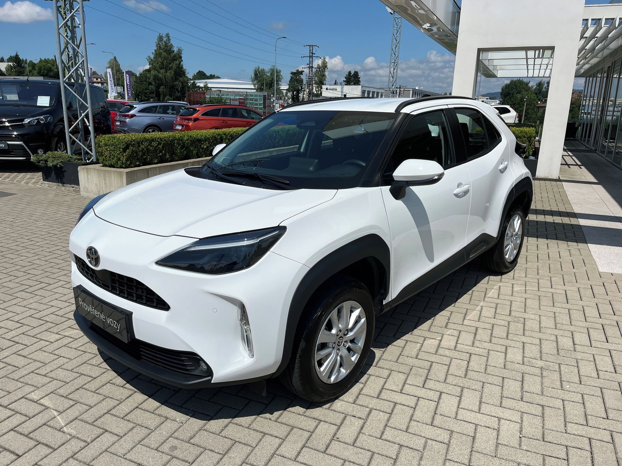 Toyota Yaris Cross, 1.5 Hybrid e-CVT Comfort - fotka 2