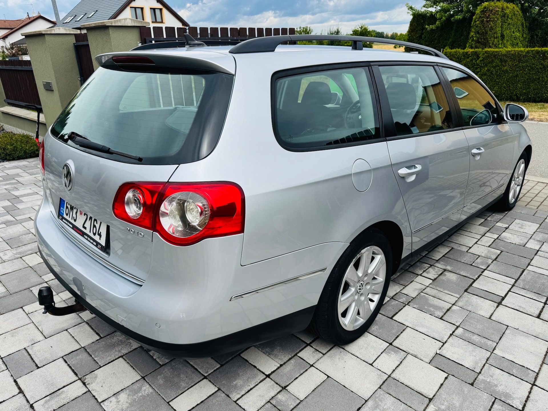 Volkswagen Passat, VAR 2.0TDi103kW velký servis - fotka 3