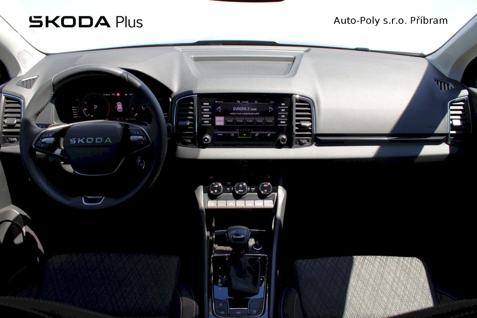 Škoda Karoq, Top Selection 1.5TSI / 110kW 7 - fotka 5