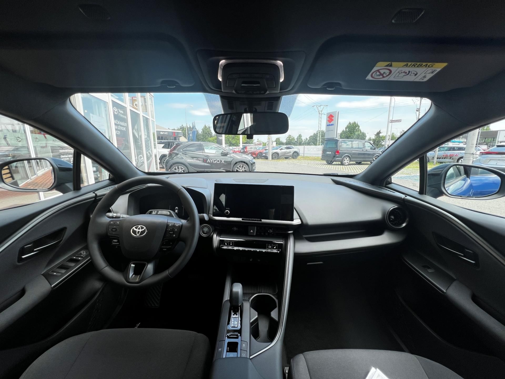 Toyota C-HR, 1,8 HEV COMFORT + BUSINESS - fotka 6