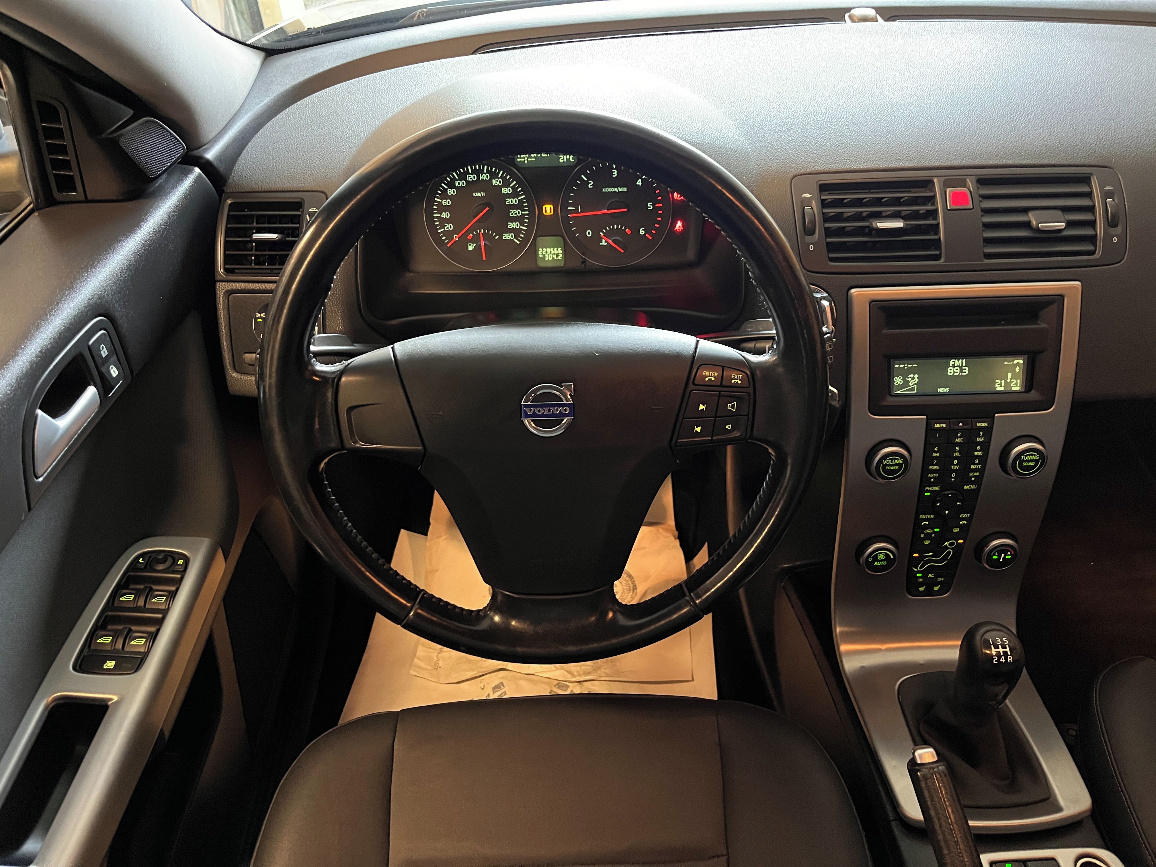 Volvo V50, 1.6D,XENON,SOUND,ALU16 - fotka 6