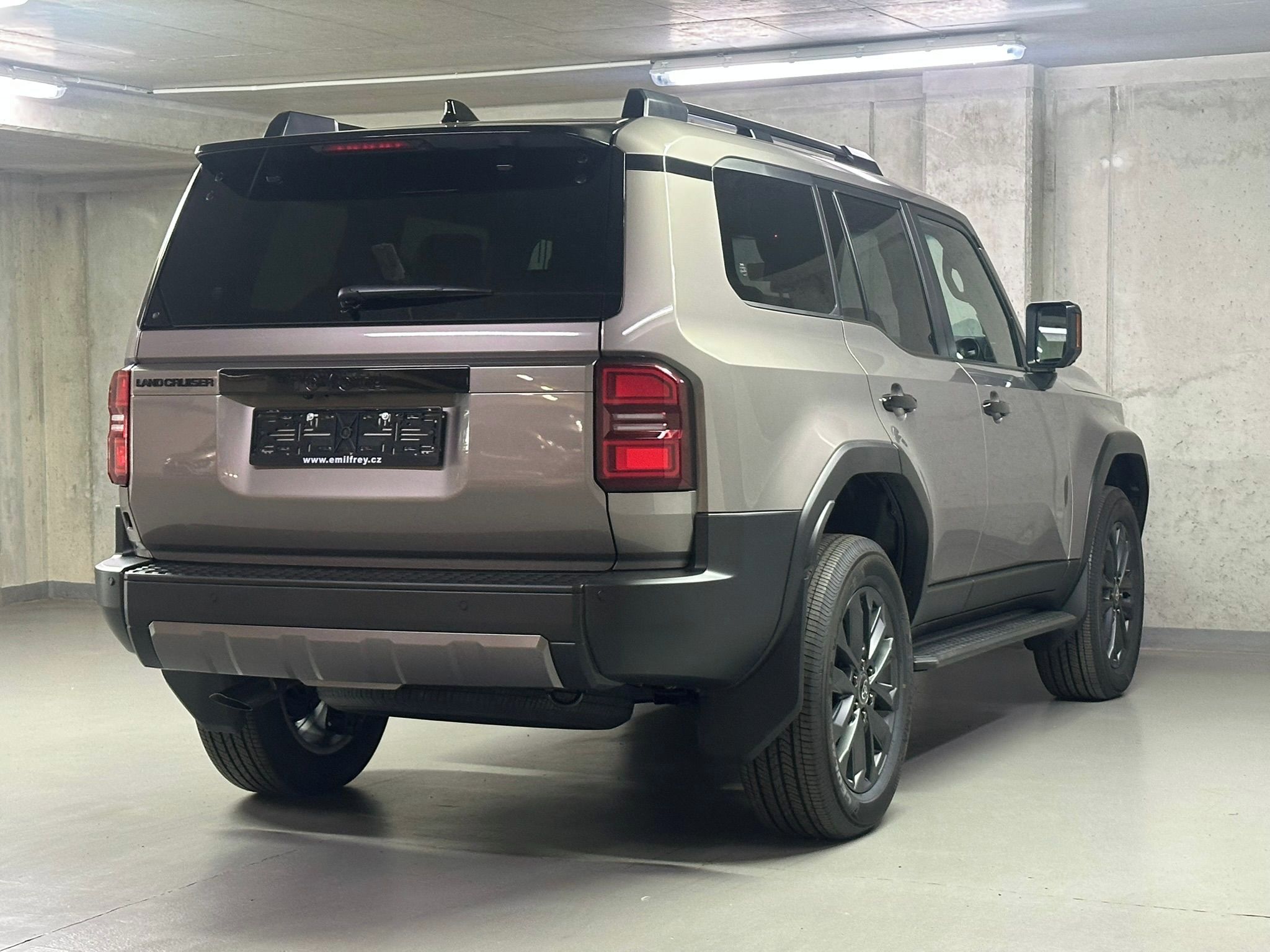 Toyota Land Cruiser, 2.8L,D-4D,Diesel,48V,MHEV,4x4, - fotka 5