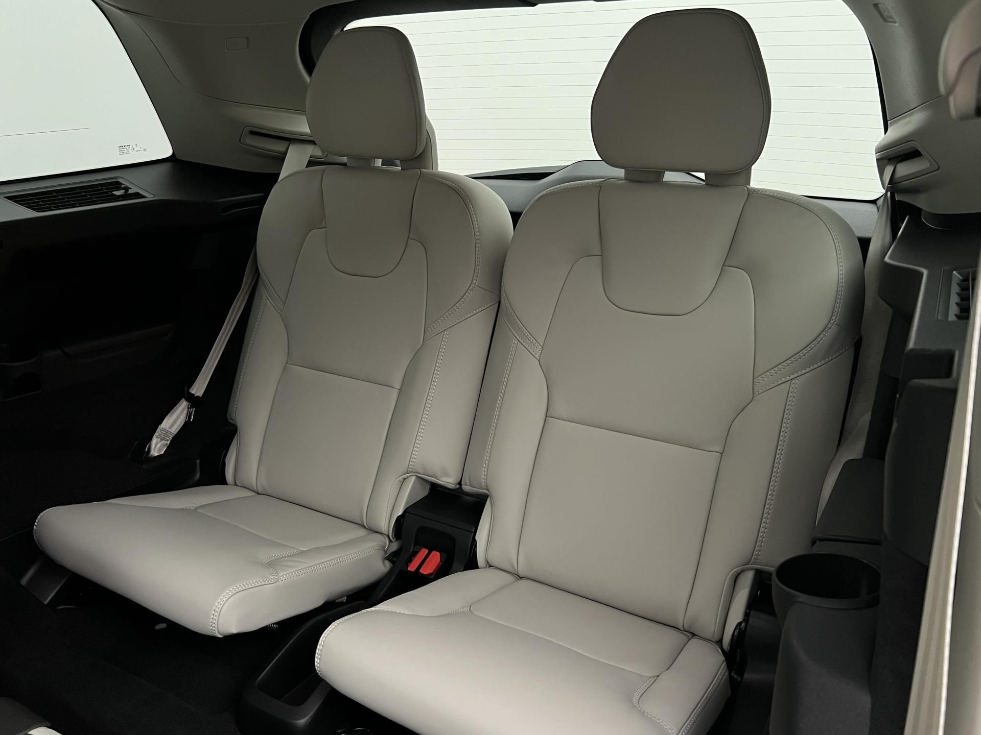 Volvo XC90, B5 AWD BRIGHT PLUS - fotka 6