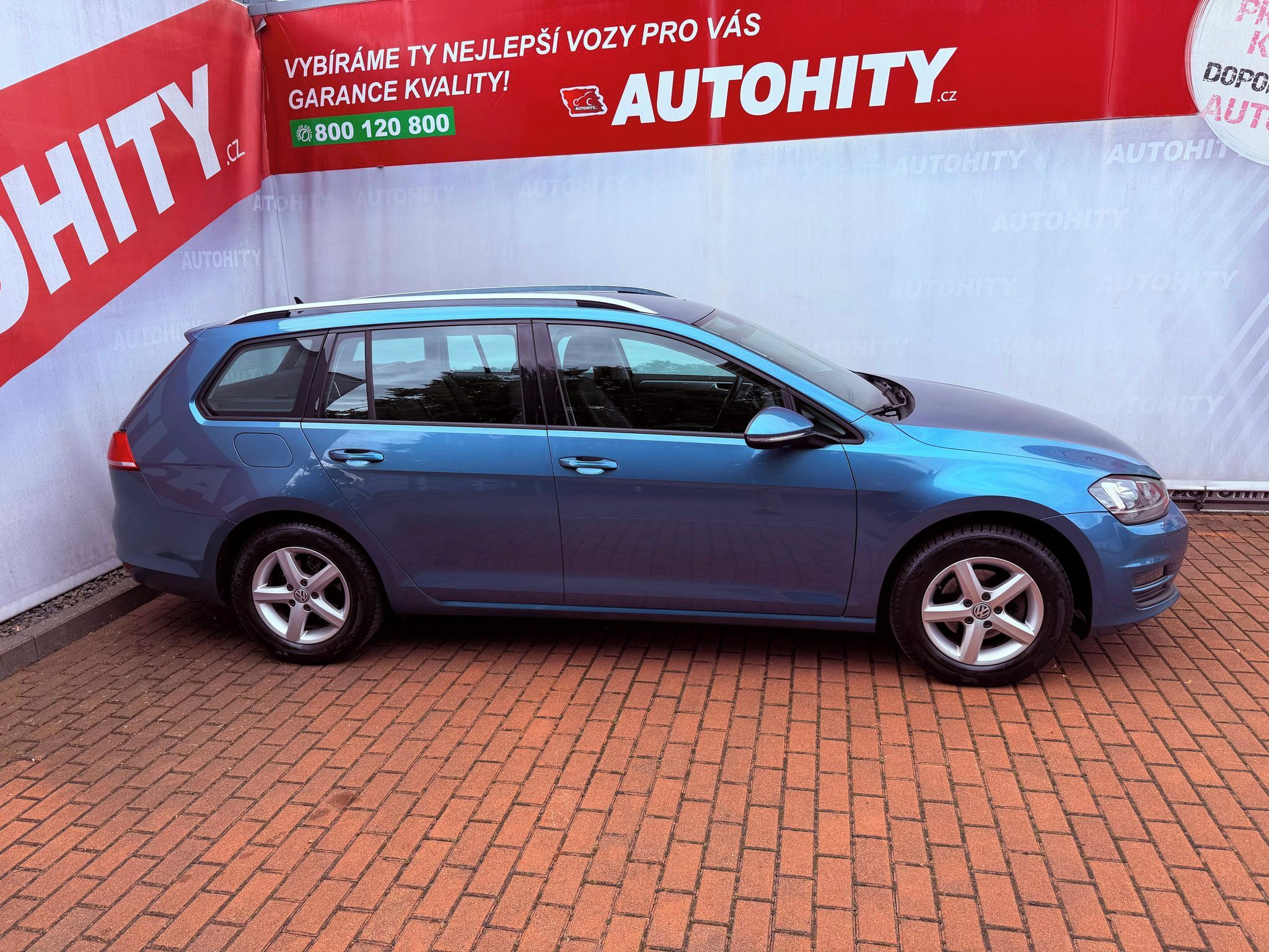 Volkswagen Golf, 1.2 TSi DSG Comfortline, ČR - fotka 6