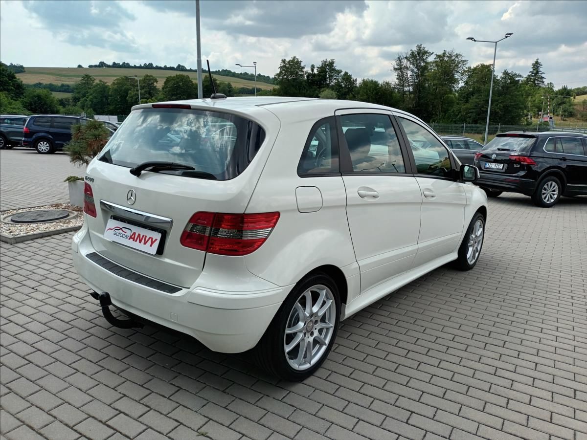 Mercedes-Benz Třídy B, 2,0 i,B 200,100kw,TAŽNÉ,VÝHŘEV - fotka 5