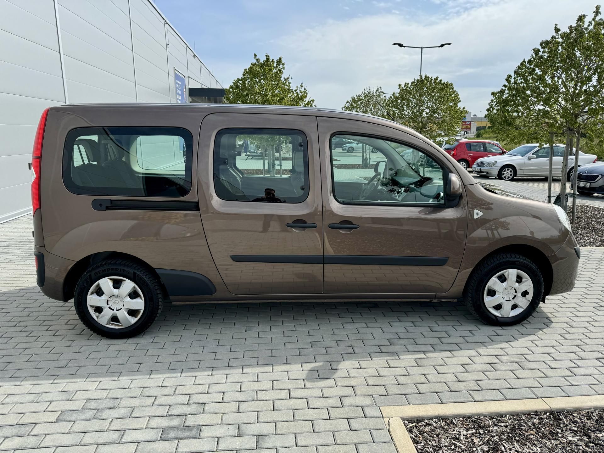 Renault Kangoo, 1.5 dCI GRAND 7 míst - fotka 4