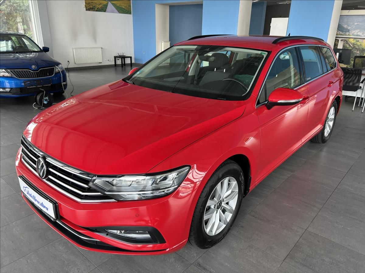Volkswagen Passat, 2,0   TDI 90kW,DSG,SERVISKA,AC - fotka 3