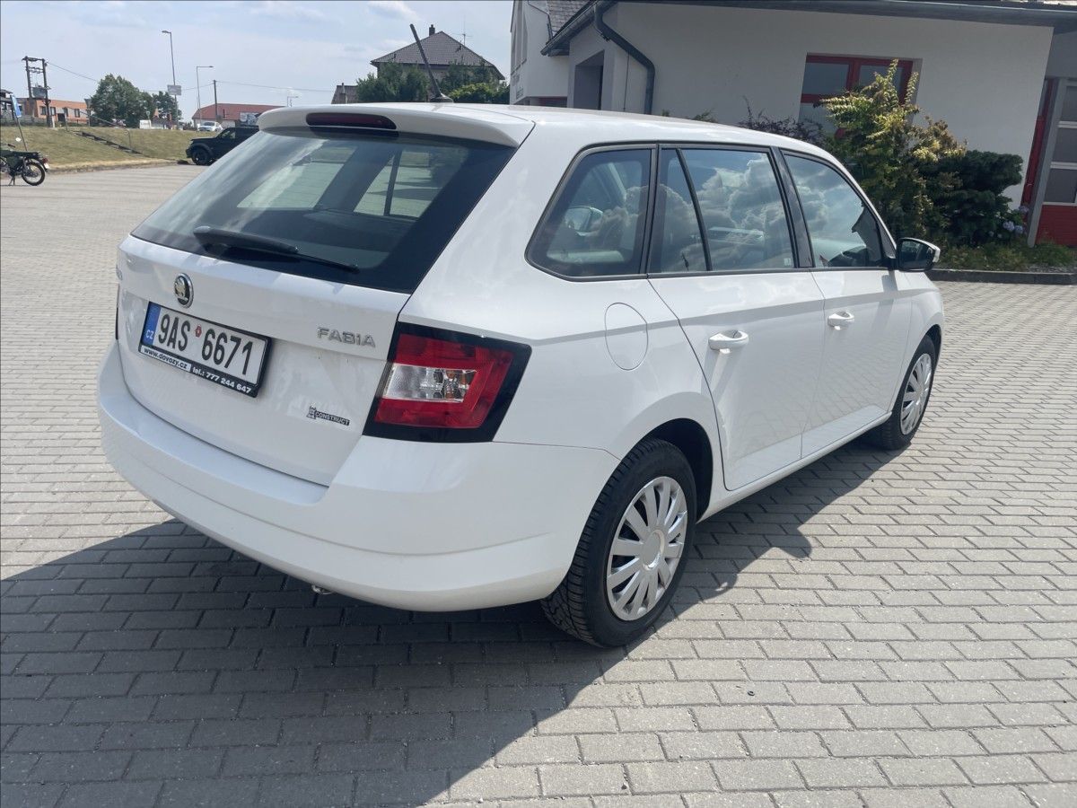 Škoda Fabia, 1,4 TDi 66kw Klima Tempomat CZ - fotka 4