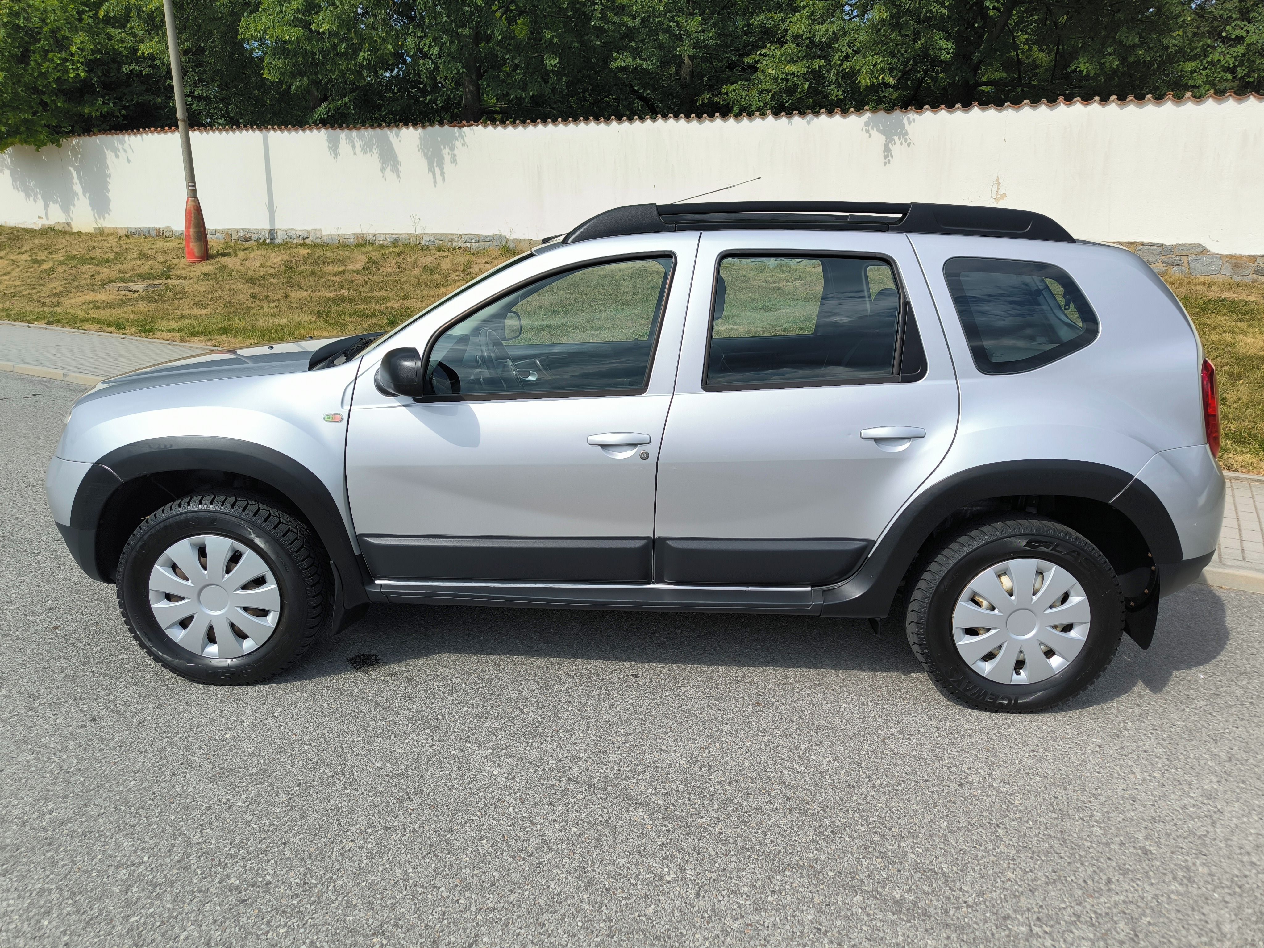 Dacia Duster, 1.6 16V 77kw 4X4 - DOBRÝ STAV - fotka 3