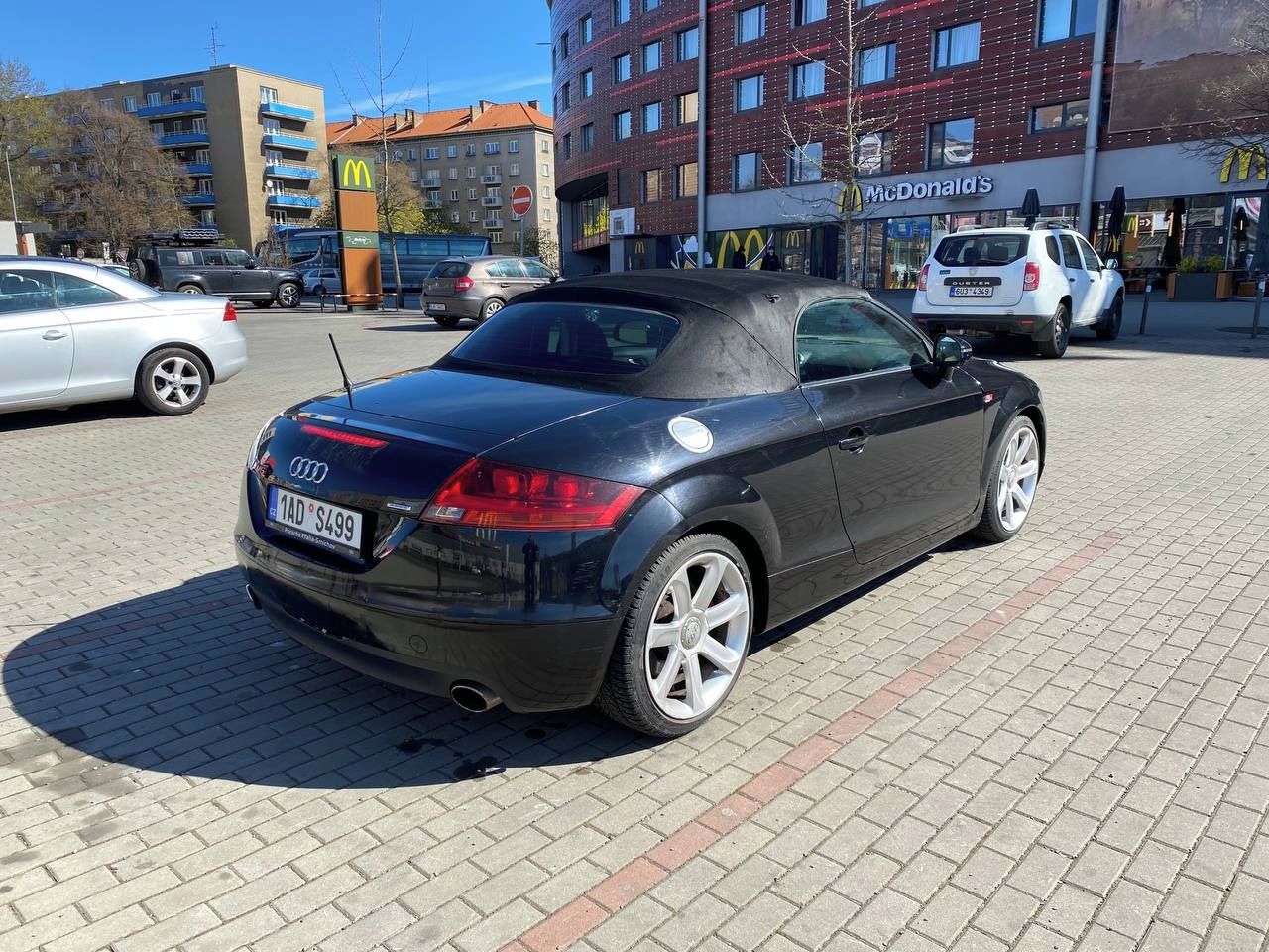 Audi TT, cabrio 3.2 184kw VR6 Quattro - fotka 5