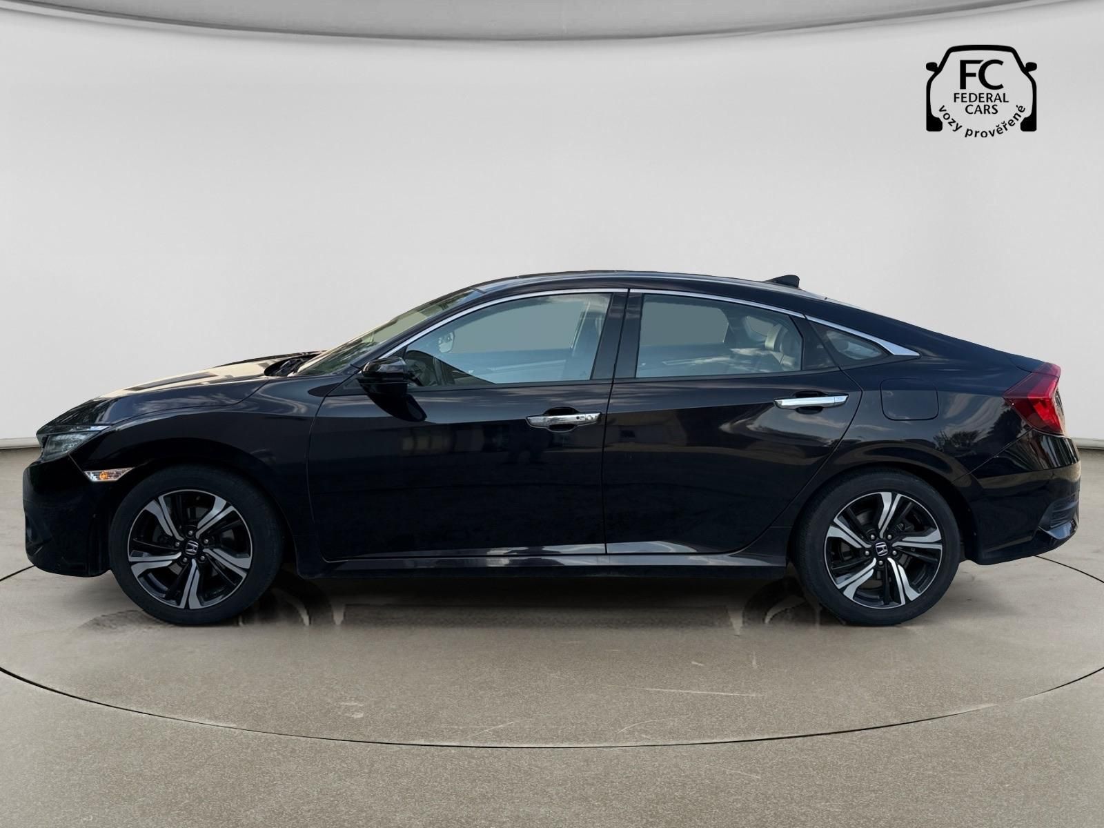 Honda Civic, 1.5 VTEC TURBO Executive - fotka 2