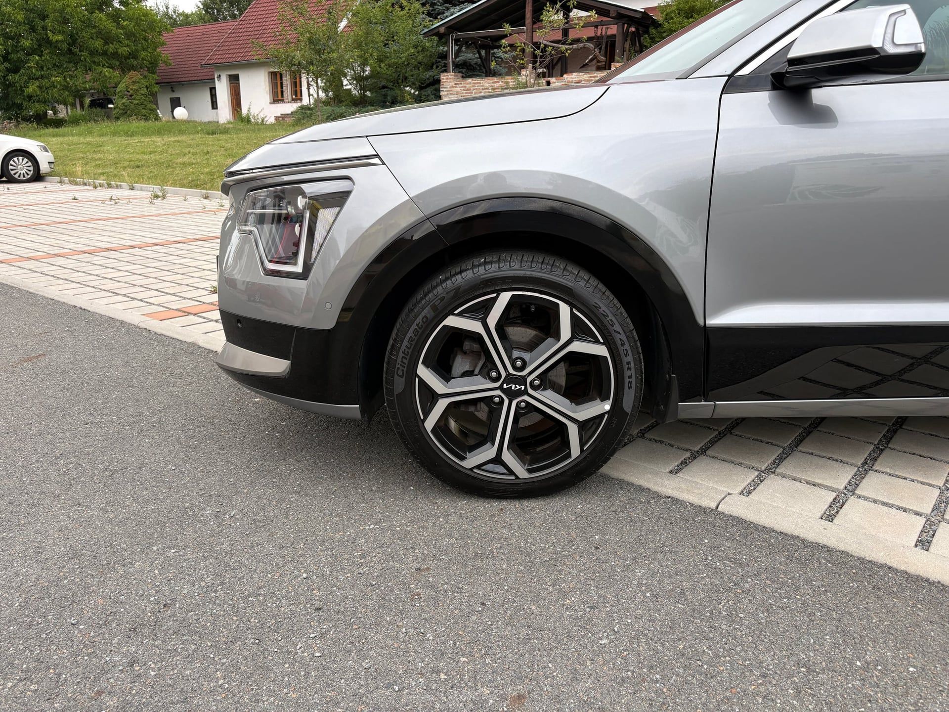 Kia Niro, 1.6 GDI/HEV/Premium/ČR/záruka - fotka 3