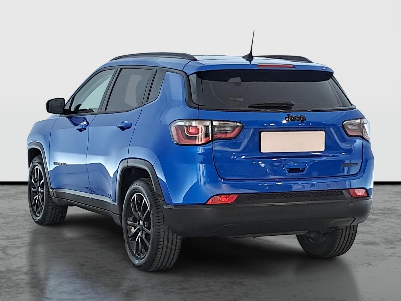 Jeep Compass, 1.3 T-GDI, ČR,1.maj - fotka 4