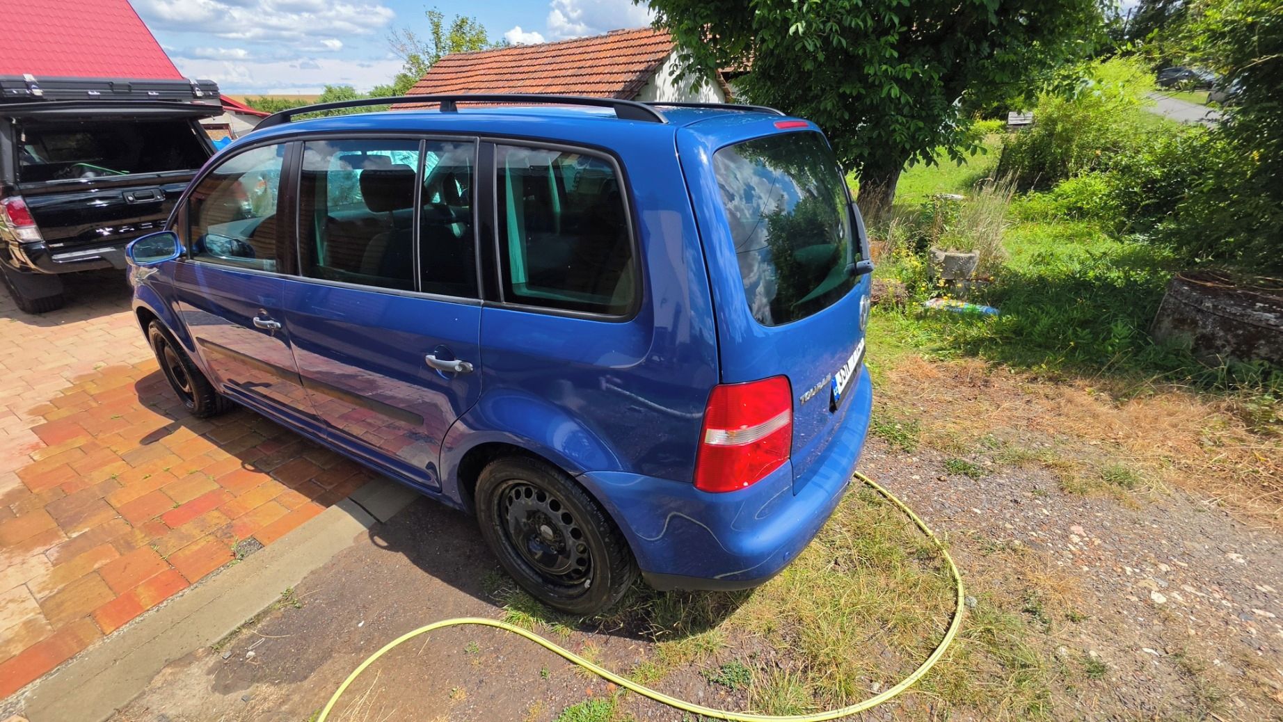 Volkswagen Touran - fotka 4