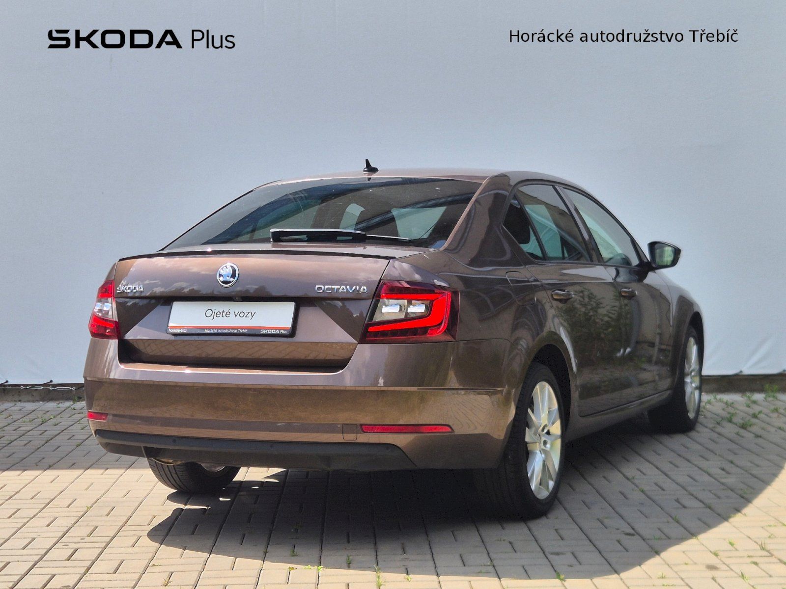 Škoda Octavia, 1.5TSI 110kW DSG Style Plus Ex - fotka 2