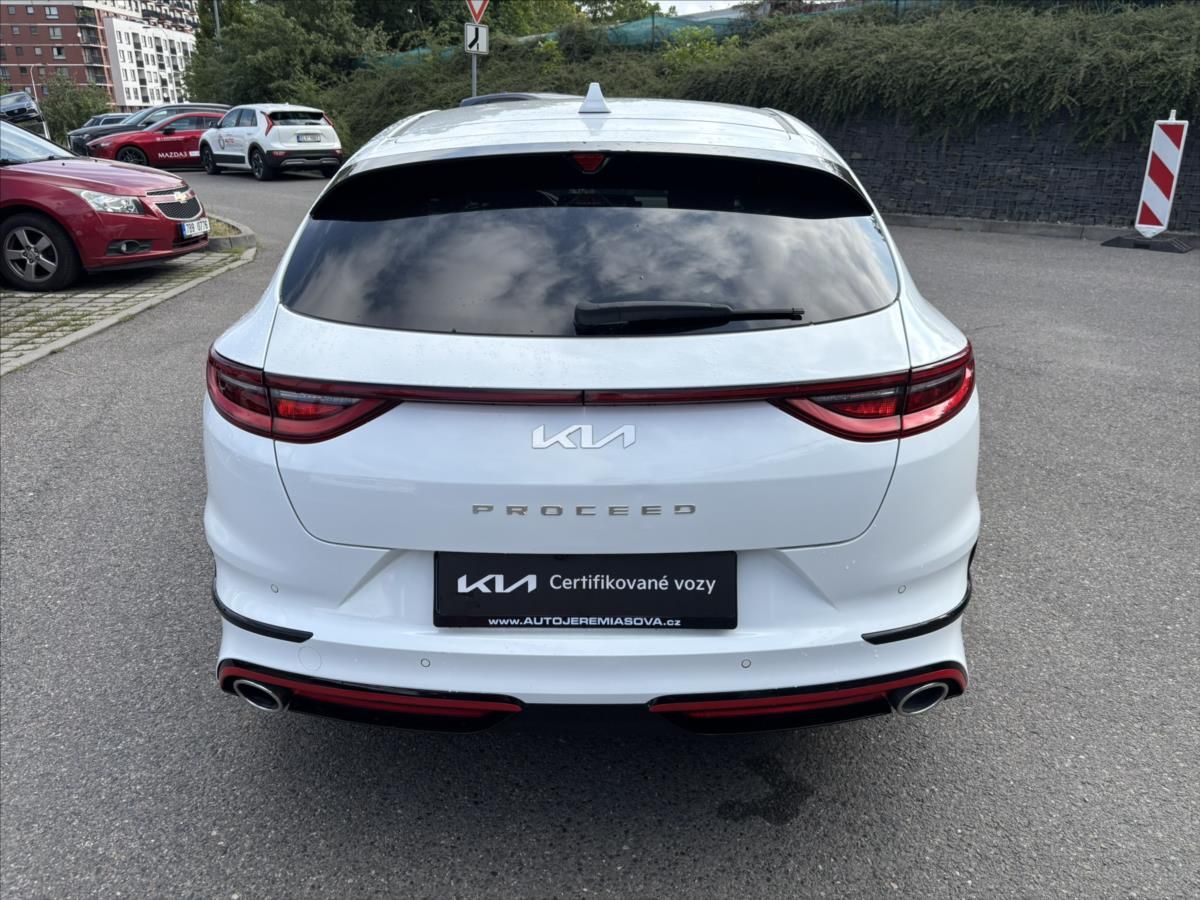 Kia ProCeed, 1,6 TGDi 150kW GT ZÁRUKA - fotka 4