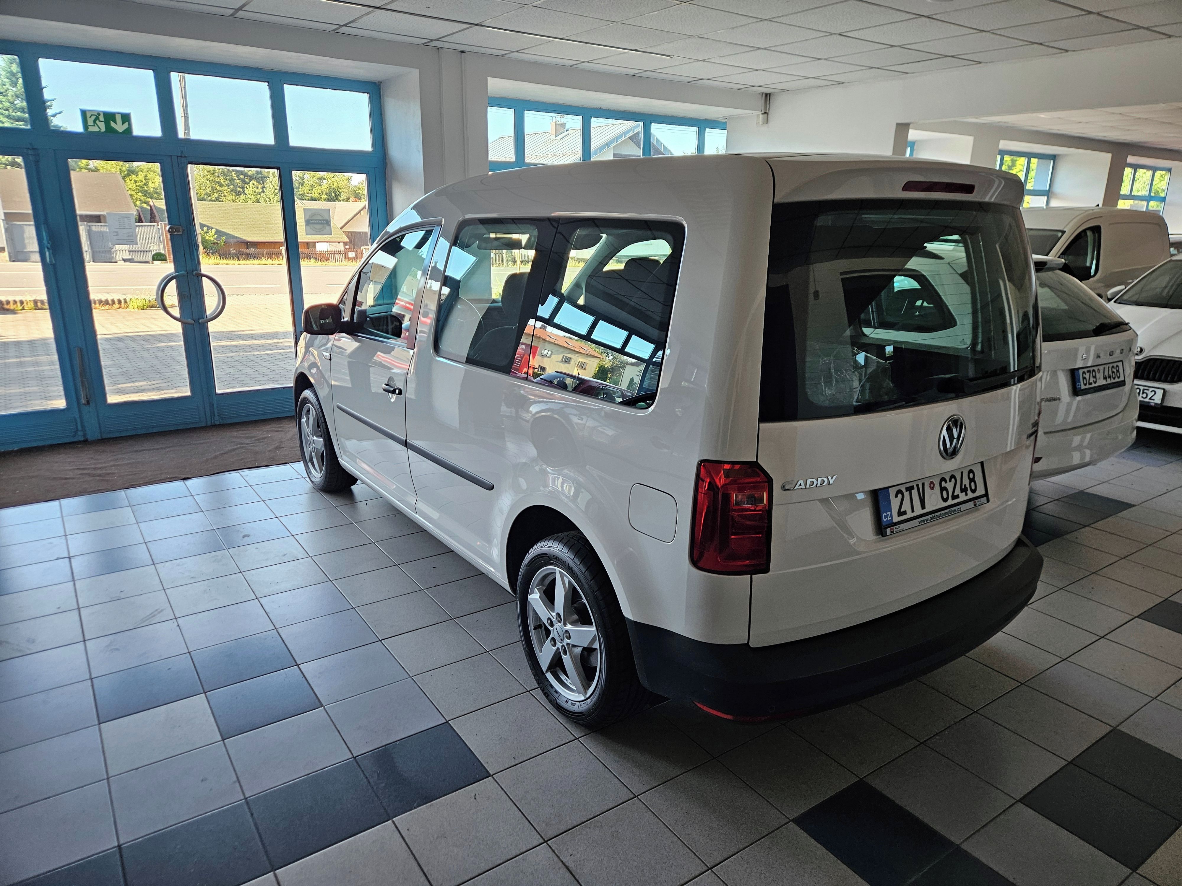 Volkswagen Caddy - fotka 2