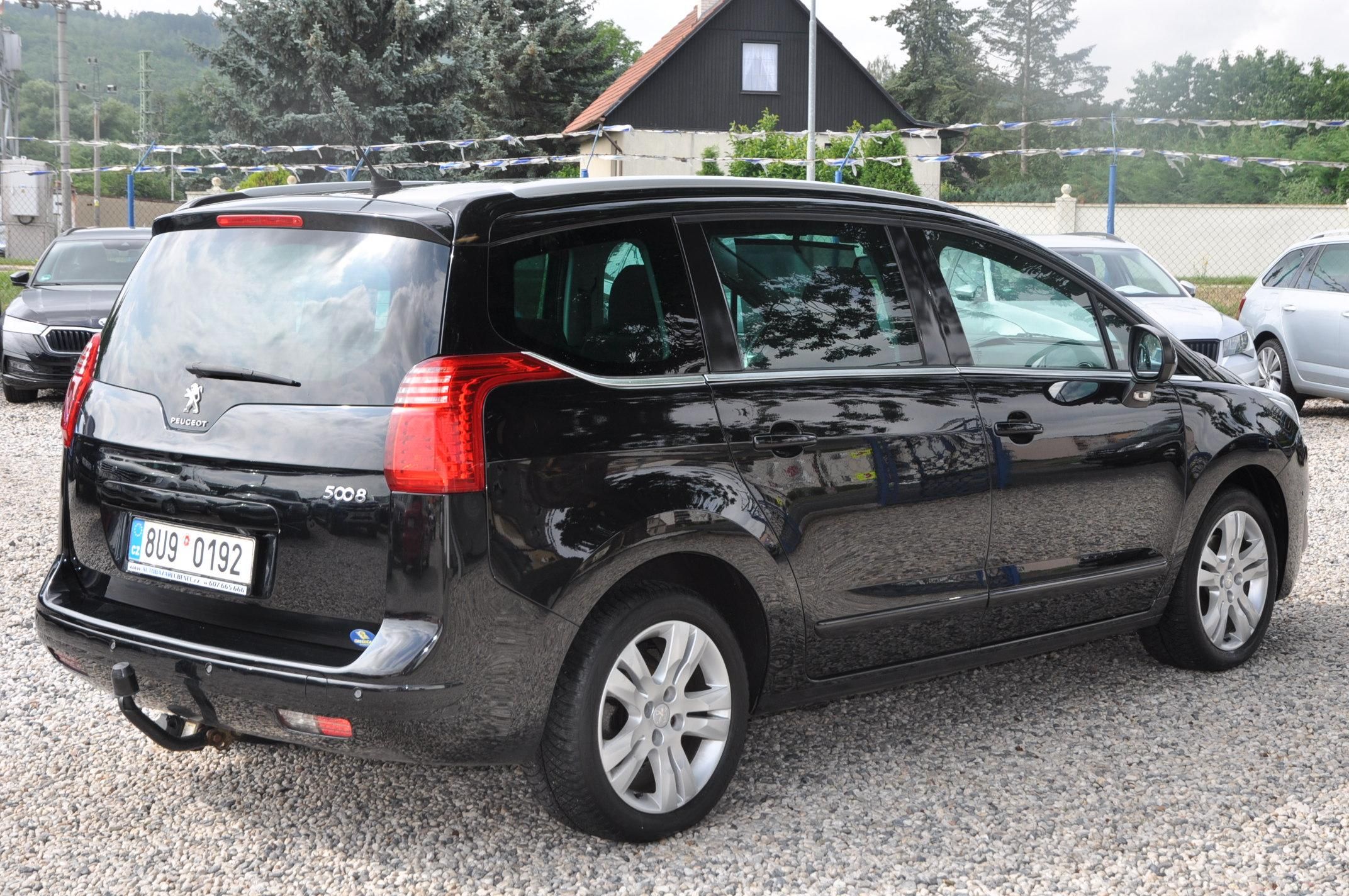 Peugeot 5008, 2.0HDi 110kW PANORAMA - fotka 3