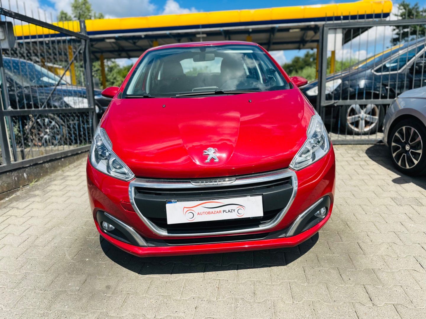Peugeot 208, 1.2i APP, PureTech 100%KM - fotka 2