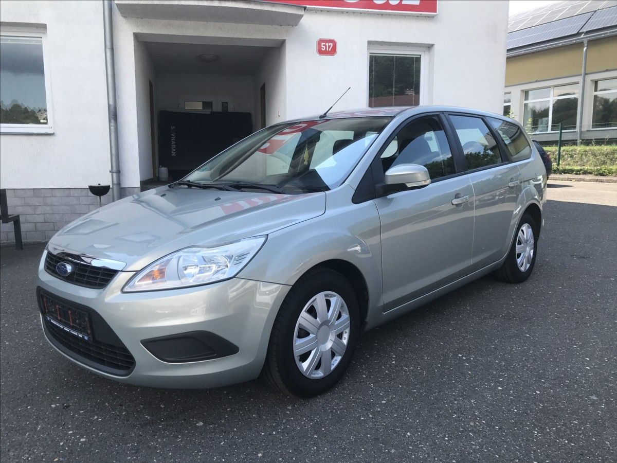 Ford Focus, 1,8 i Combi - fotka 3