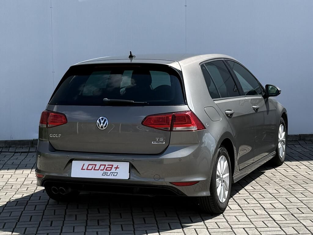 Volkswagen Golf, R-Line 1.4 TSI 92 kW - fotka 2