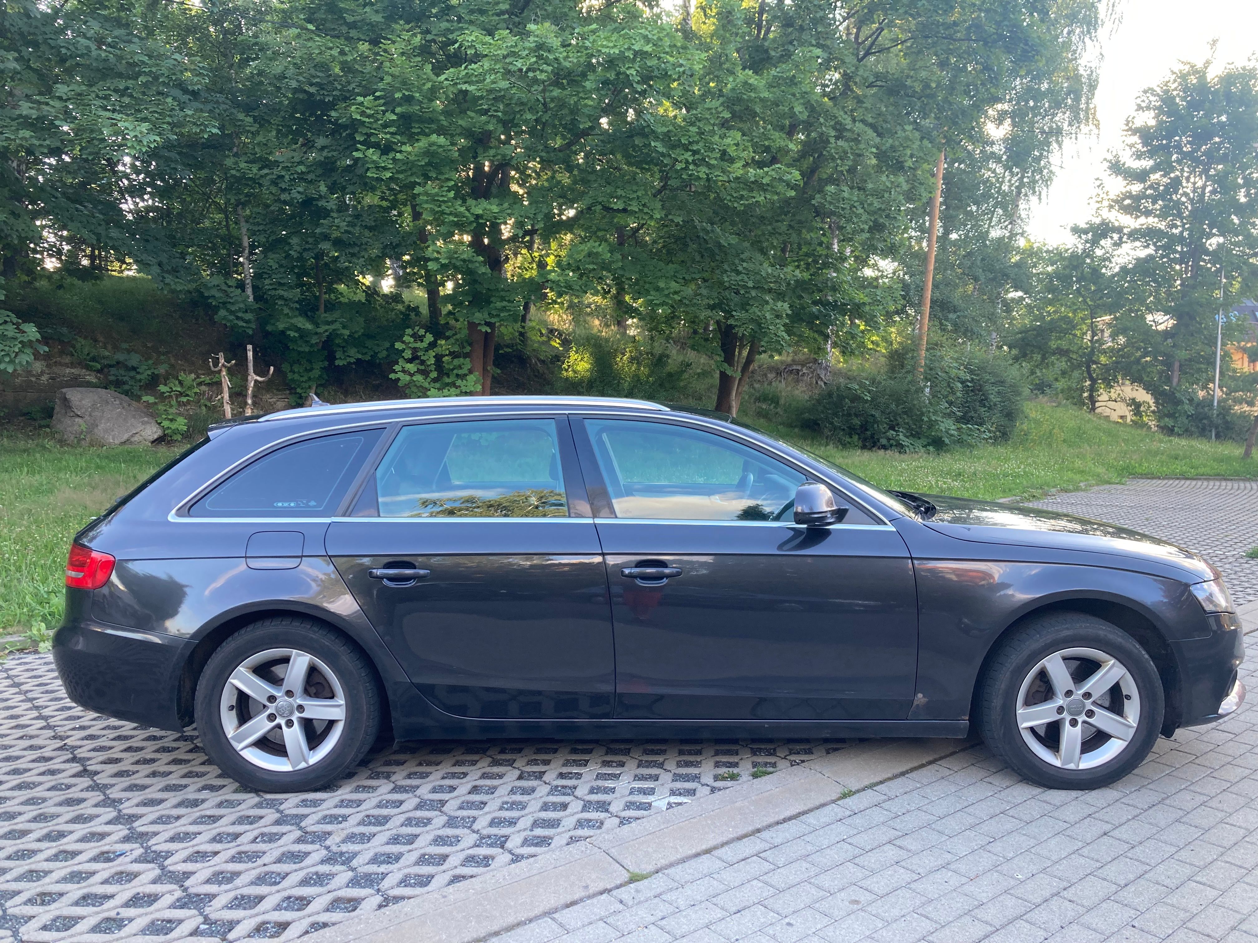 Audi A4, AUDI A4 AVANT QUATTRO 2.0 TDI - fotka 4