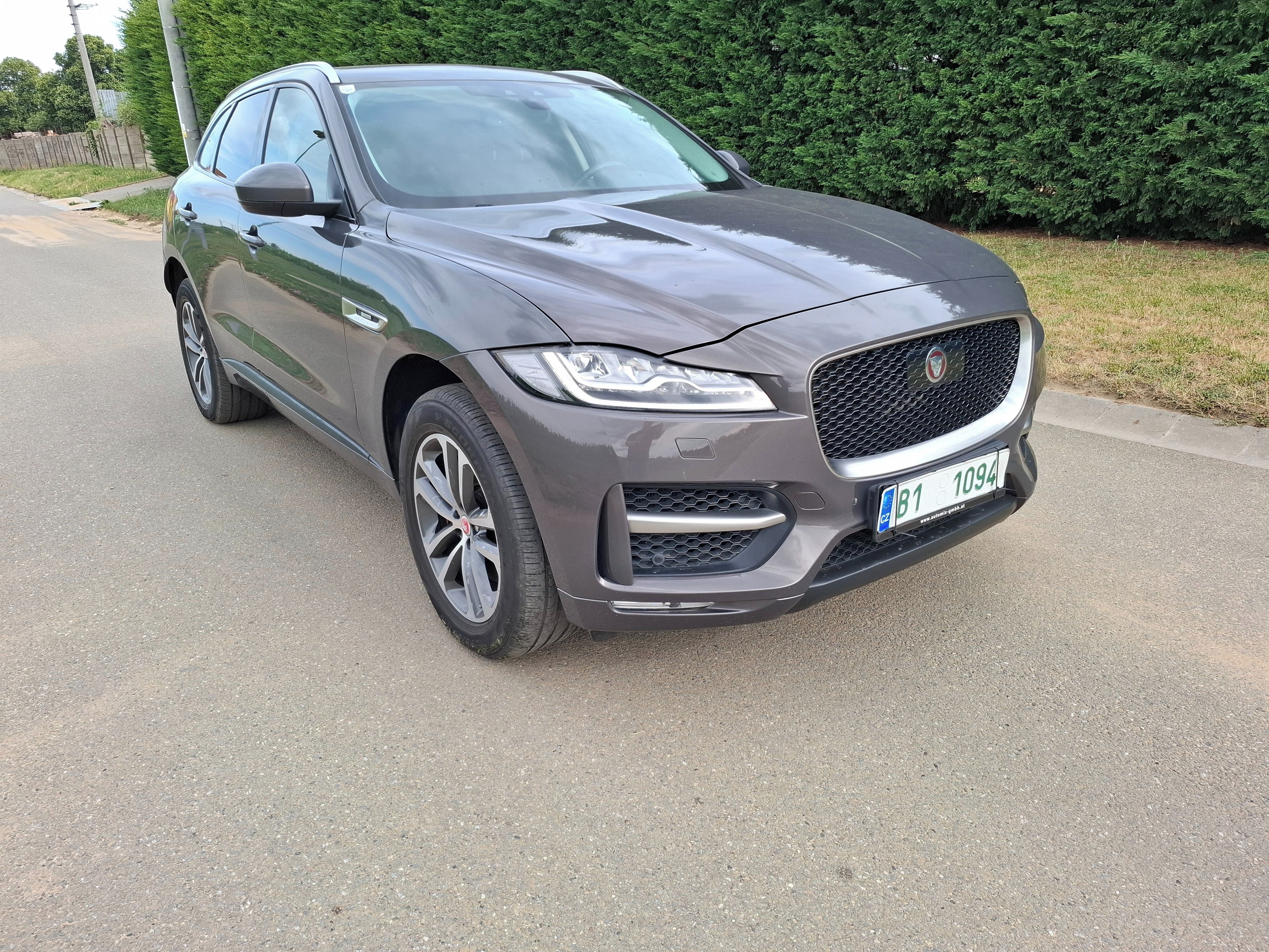 Jaguar F-Pace, 3.0 Diesel 221kw 300ps R-Sport - fotka 2