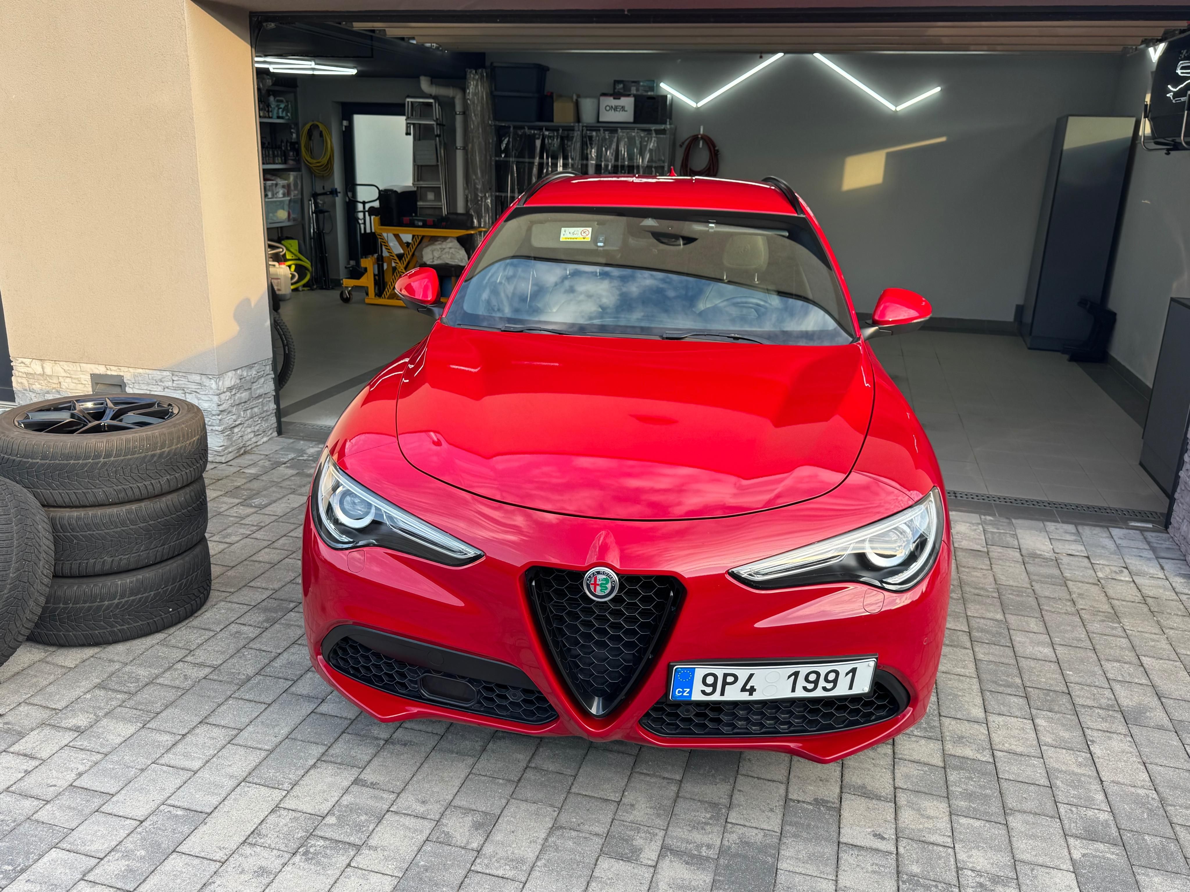 Alfa Romeo Stelvio, Super (Veloce) 280k Q4 - fotka 4