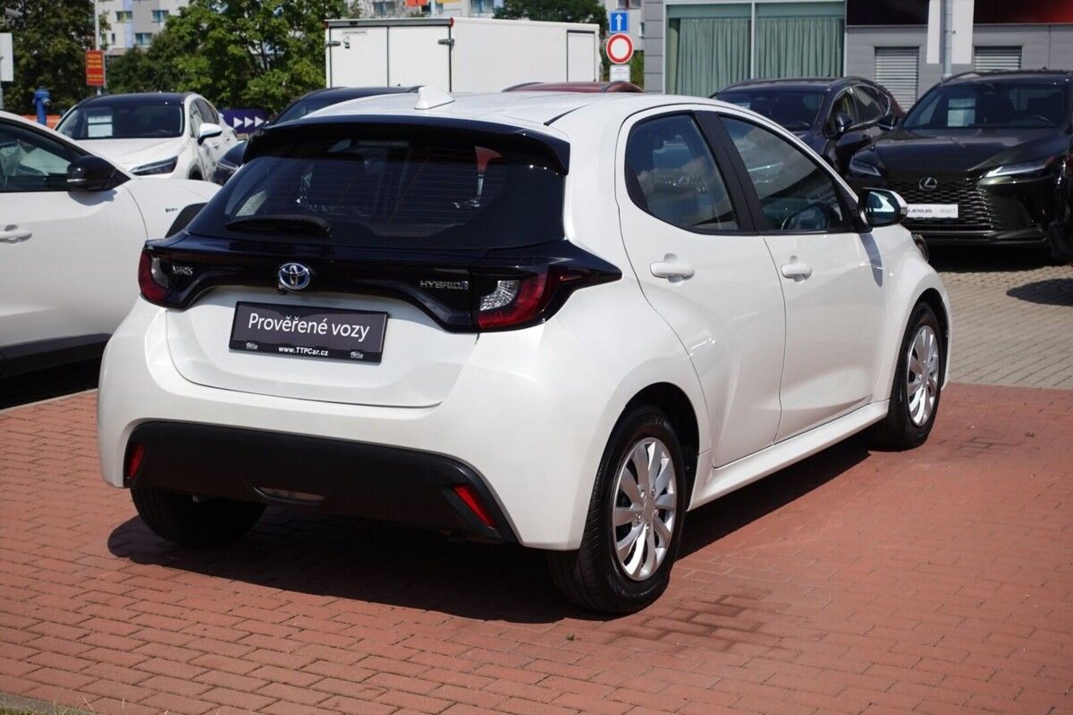 Toyota Yaris, 1,5 HEV Comfort - fotka 4