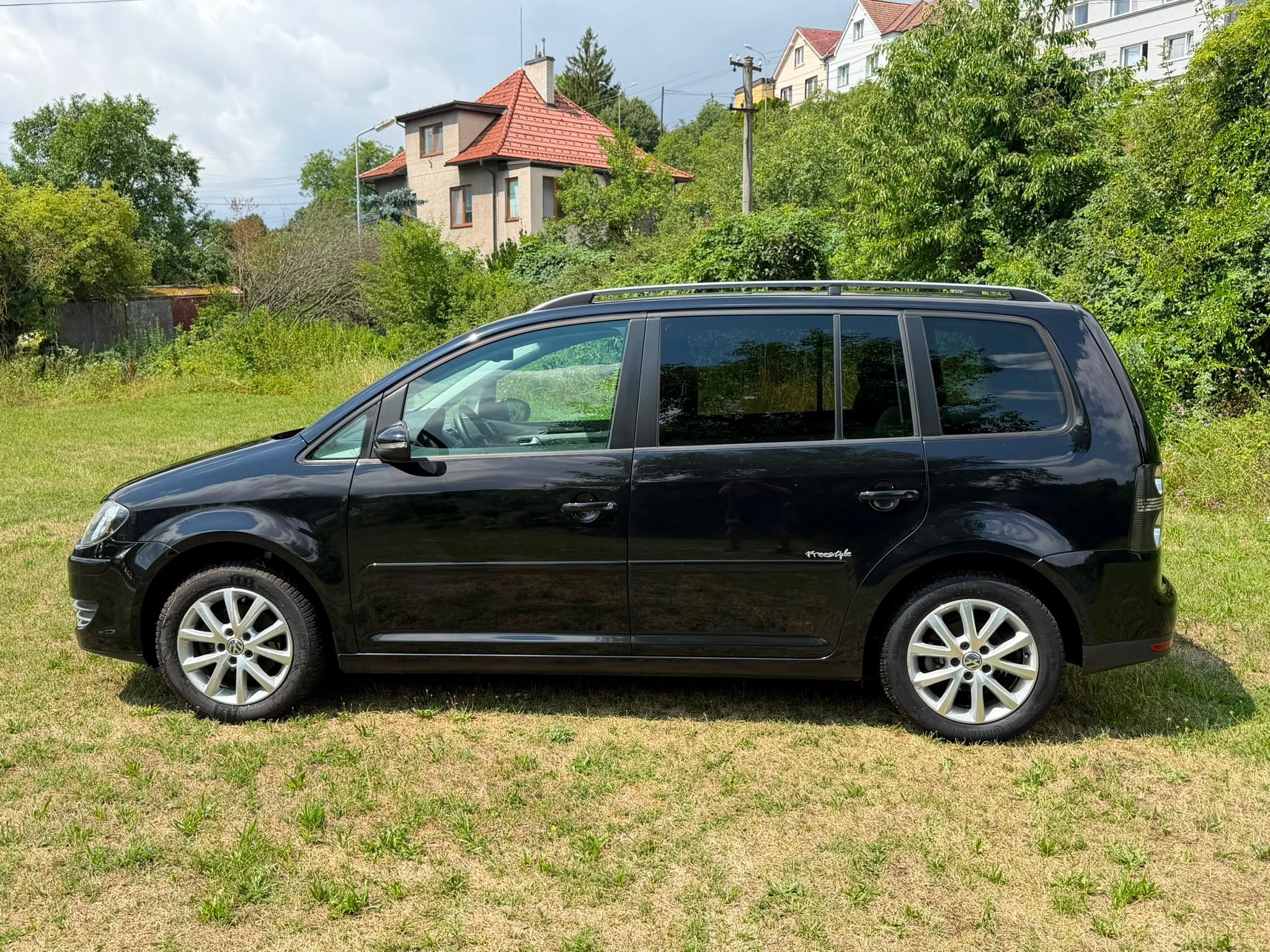 Volkswagen Touran, 1,6 MPI FREESTYLE - TOP KM! - fotka 4