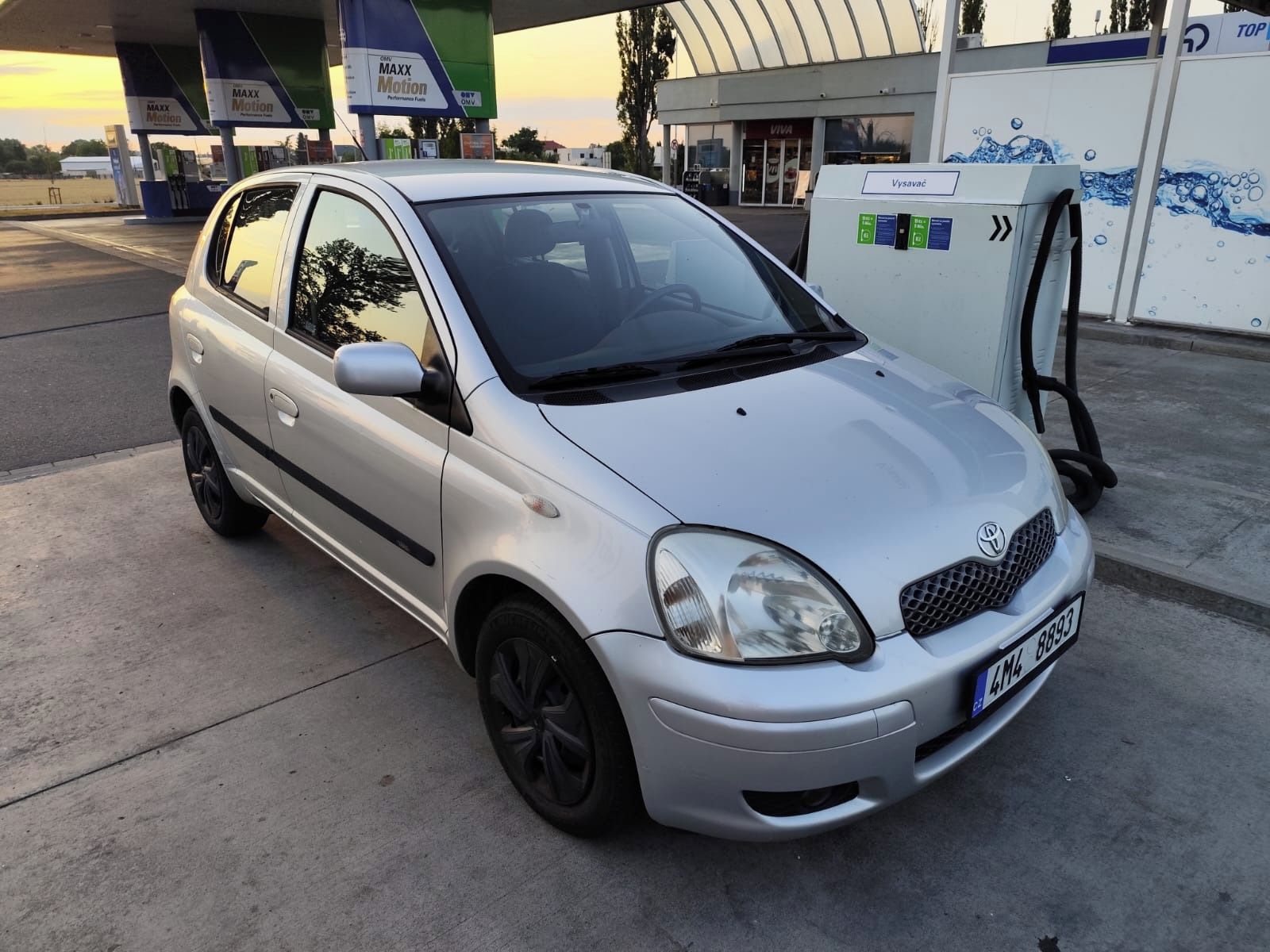 Toyota Yaris, 2005, 1.0, servisováno - fotka 2