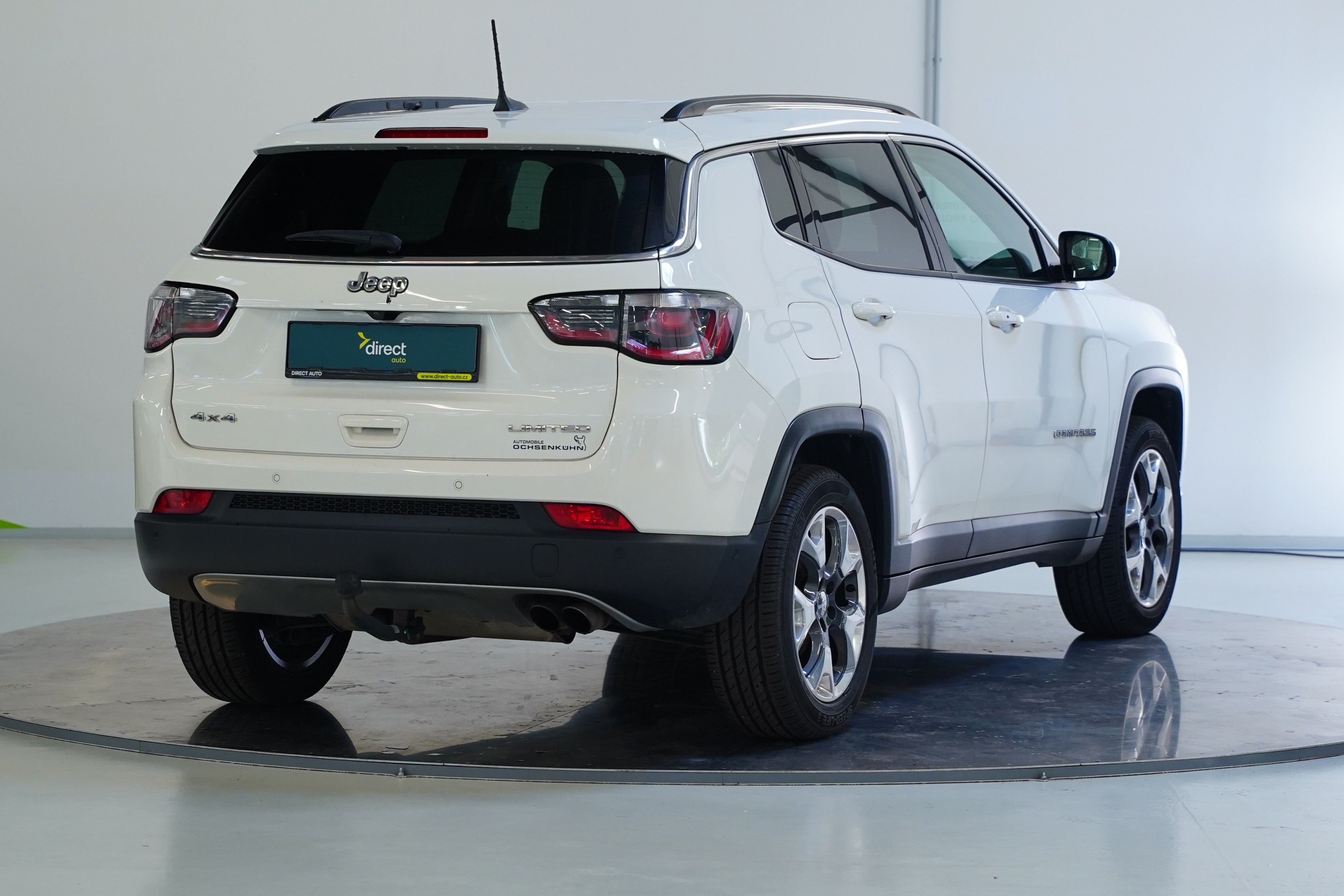 Jeep Compass, 1.4 M-Air 125 kW 4WD Limited - fotka 3