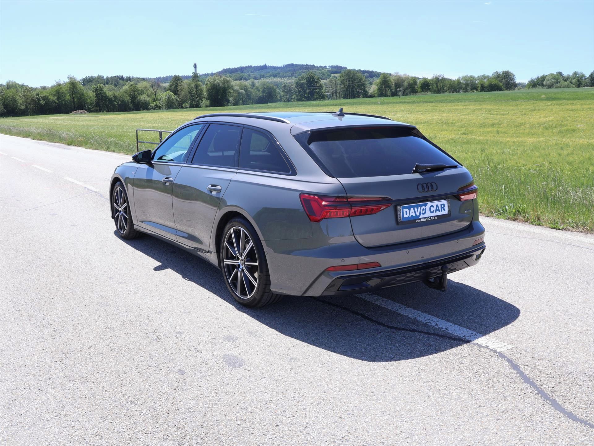 Audi A6 Avant, 2.0 TDI, S-Line, Panorama - fotka 3