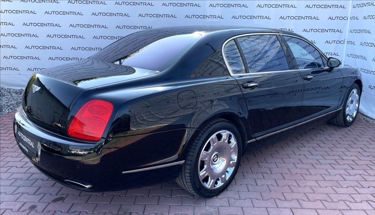 Bentley Continental Flying Spur, 6,0 L,412kW,W12,DOHC 48V,Twin- - fotka 6