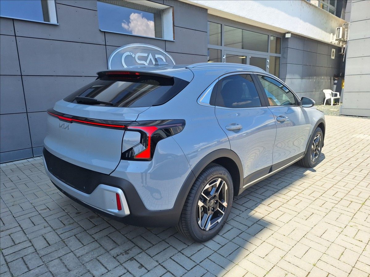 Kia XCee´d, 1,0 TGDi  Exclusive - fotka 6