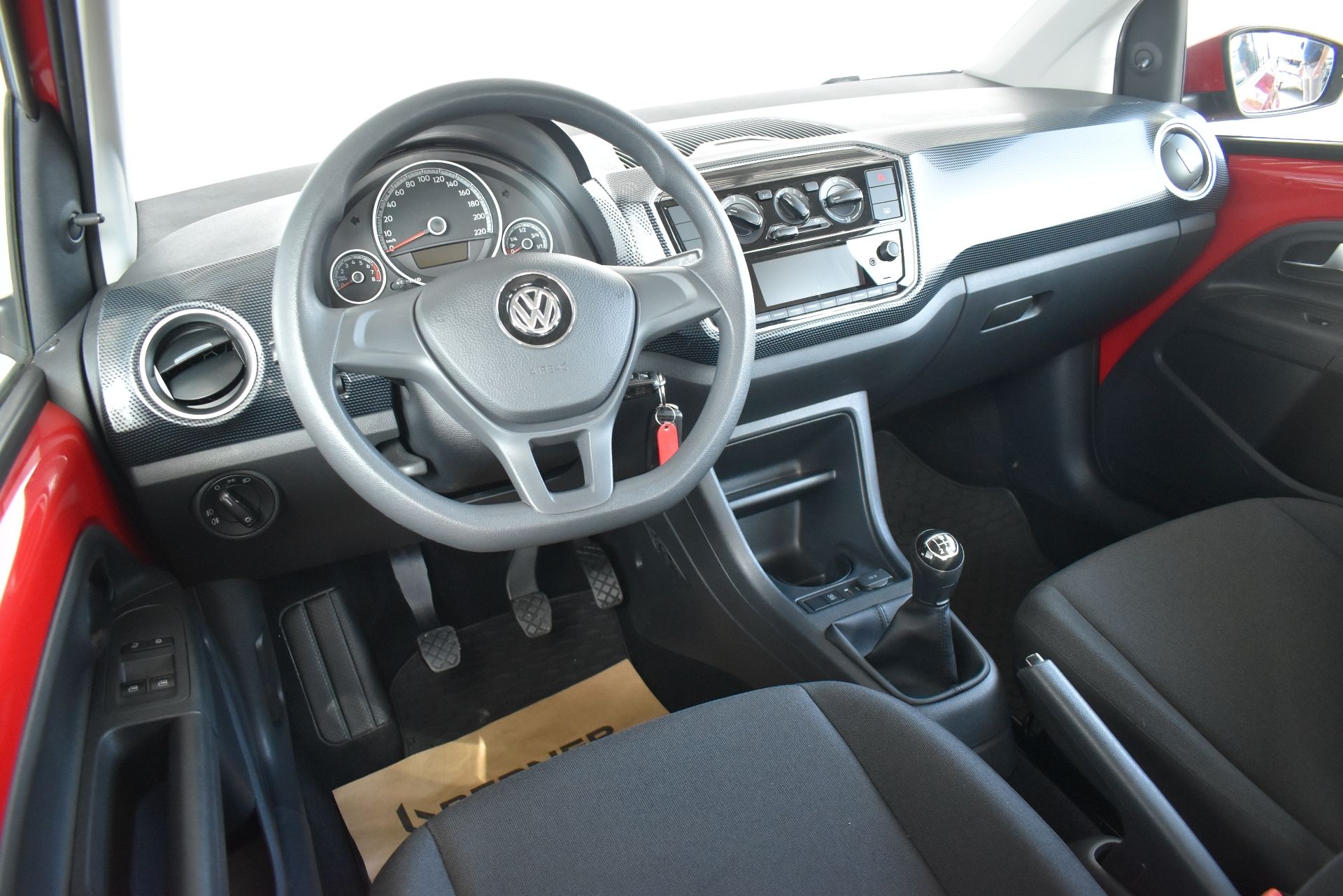 Volkswagen Up!, 1.0MPI 44kW Klima, - fotka 5