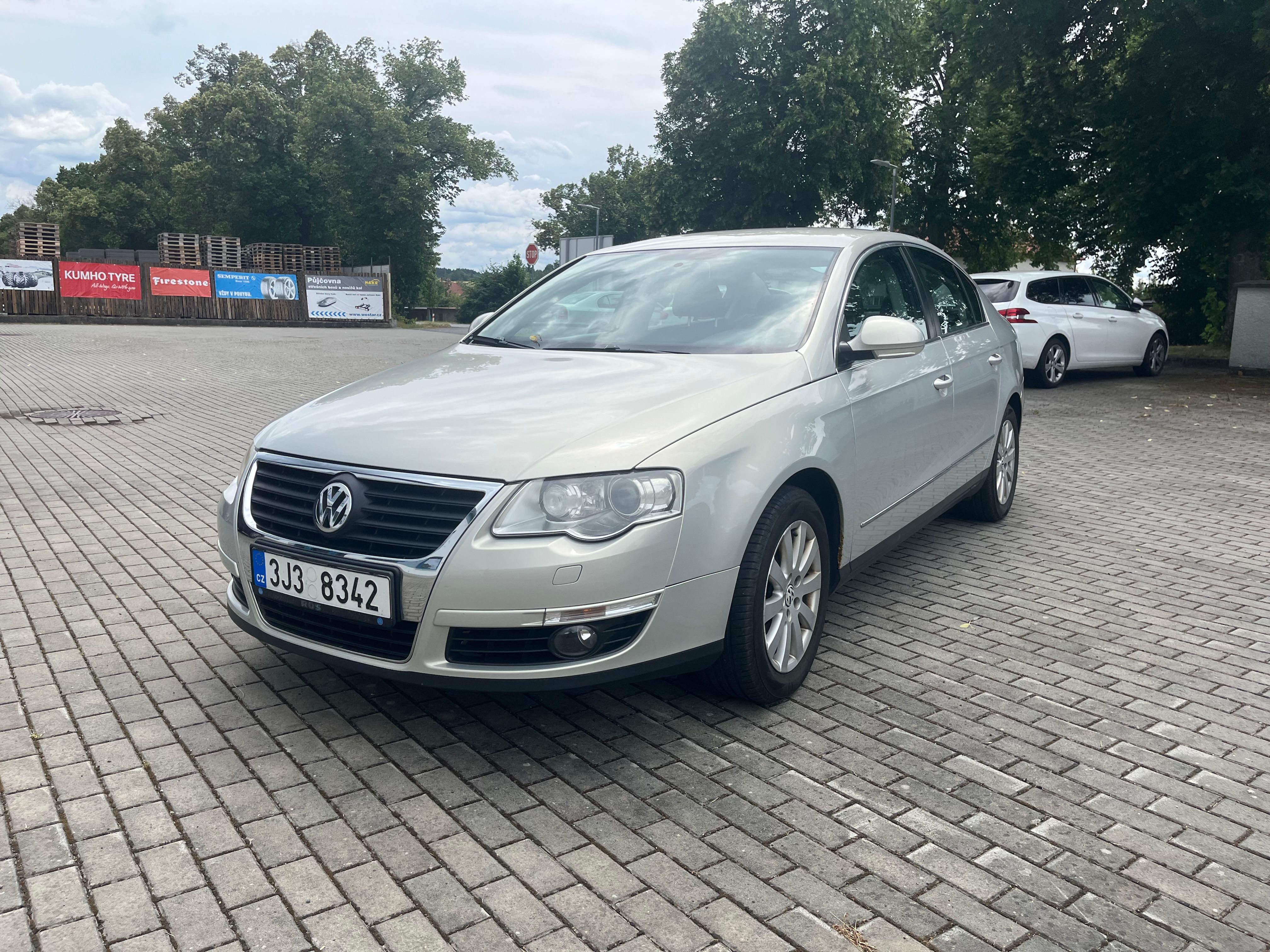 Volkswagen Passat, 1.8 TSI, STK do 22.7.2027 - fotka 3