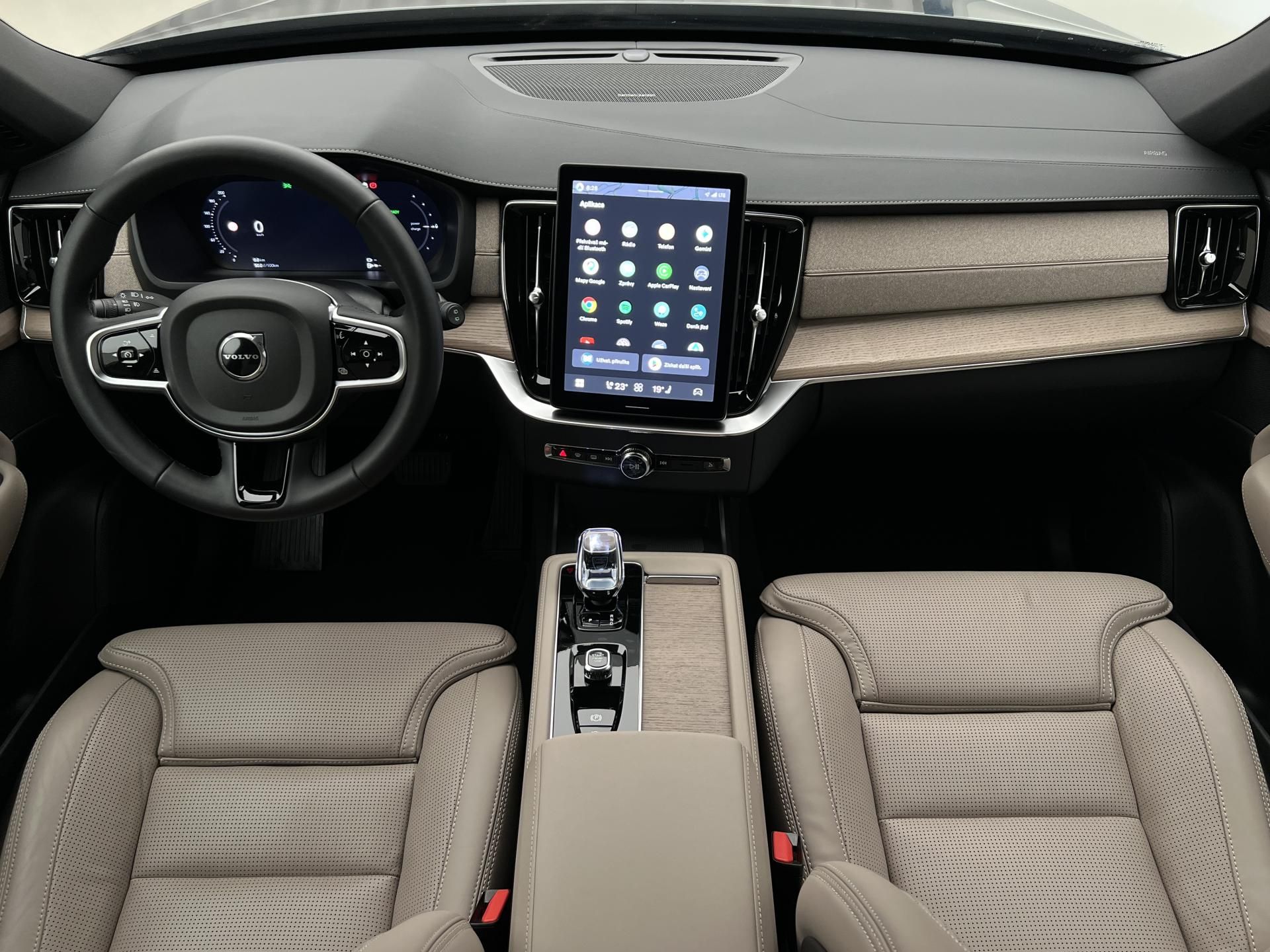 Volvo XC90, T8 AWD BRIGHT PLUS 7 MÍST - fotka 2