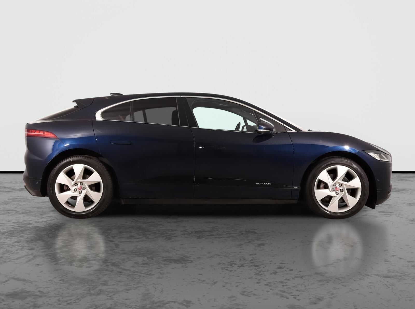 Jaguar I-Pace, EV400, SoH 89%, 4X4, Automat - fotka 6